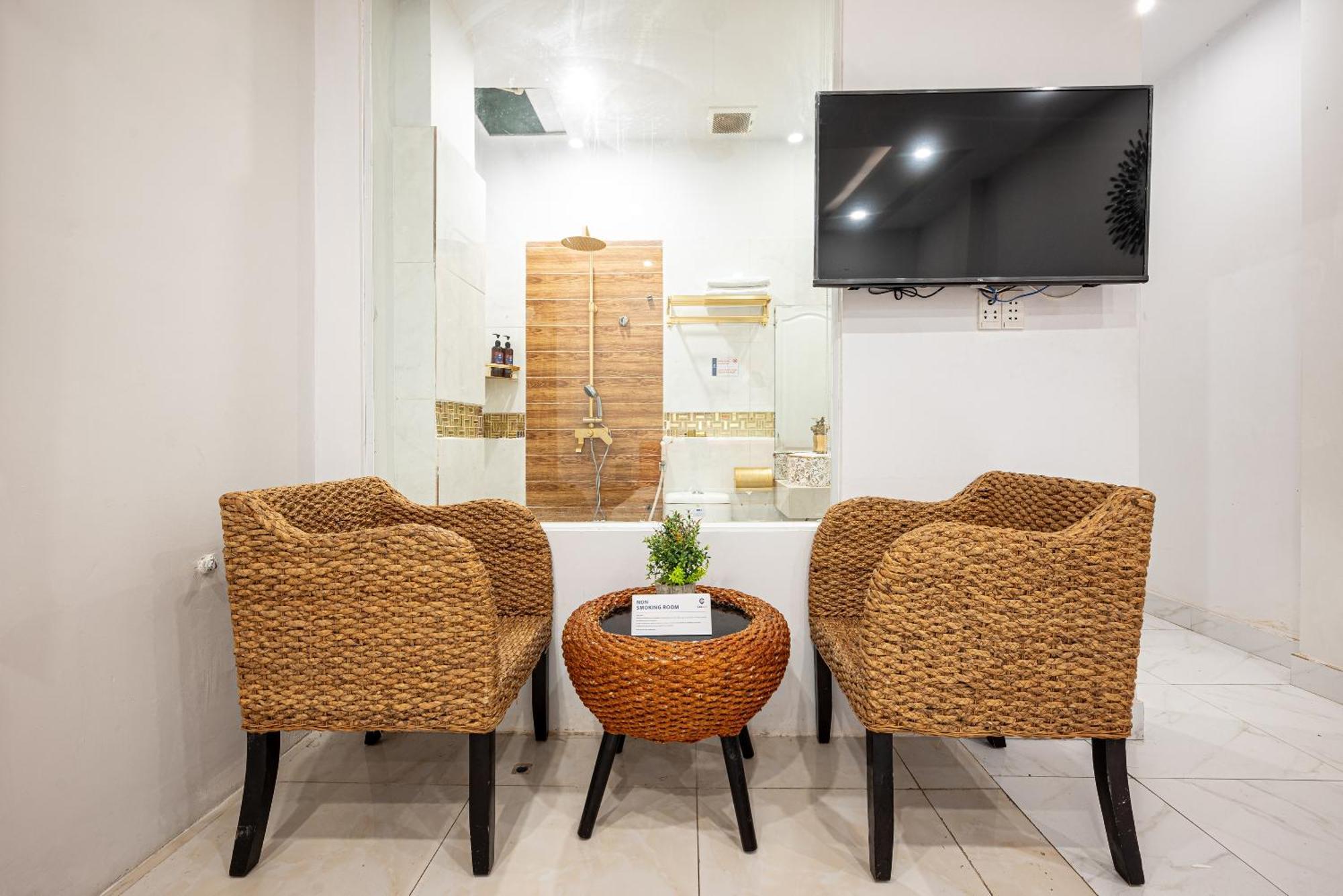 Hotel Joy In By Cozrum 3*