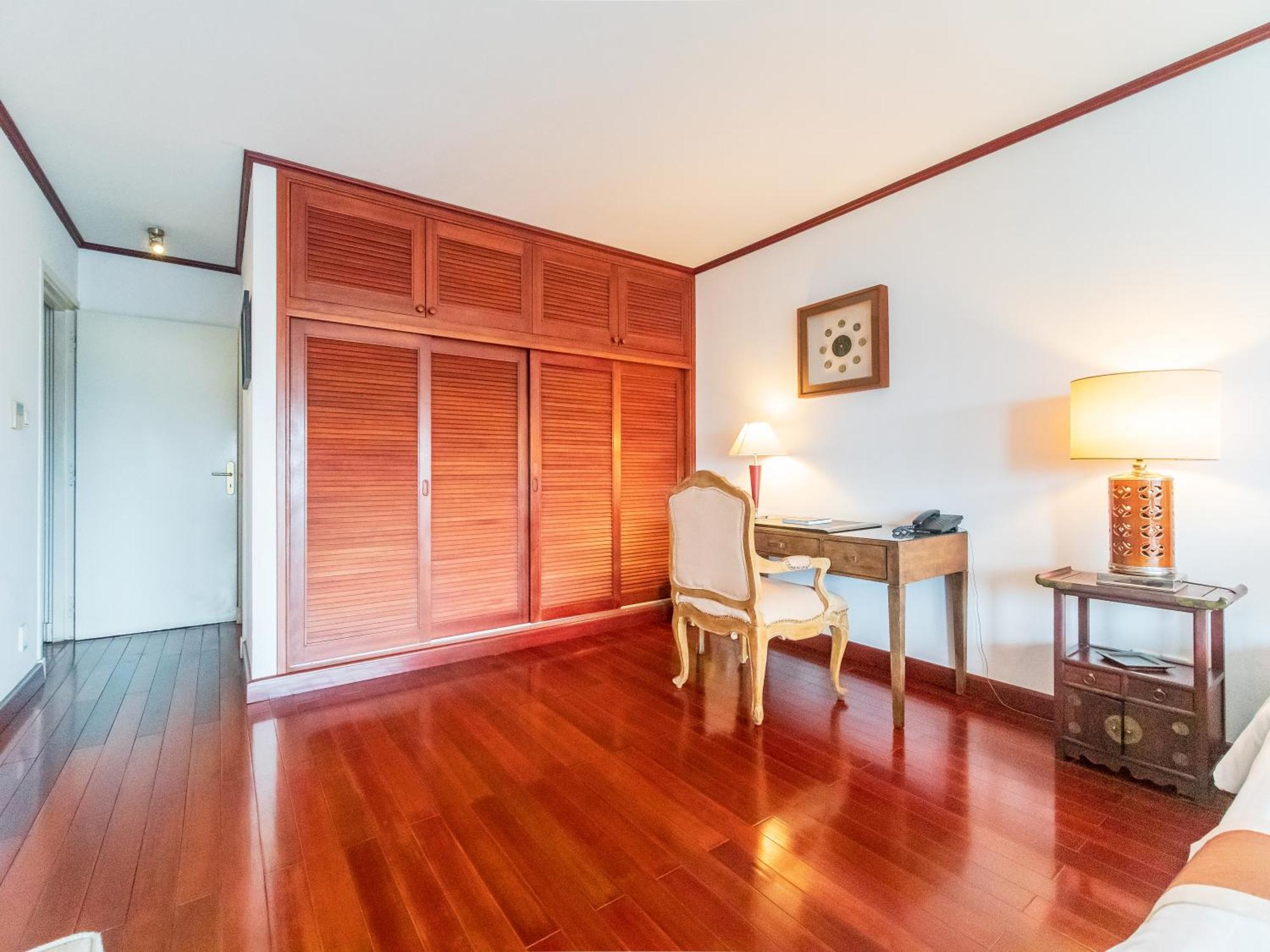 Saigon Domaine Luxury Residences Aparthotel 5*