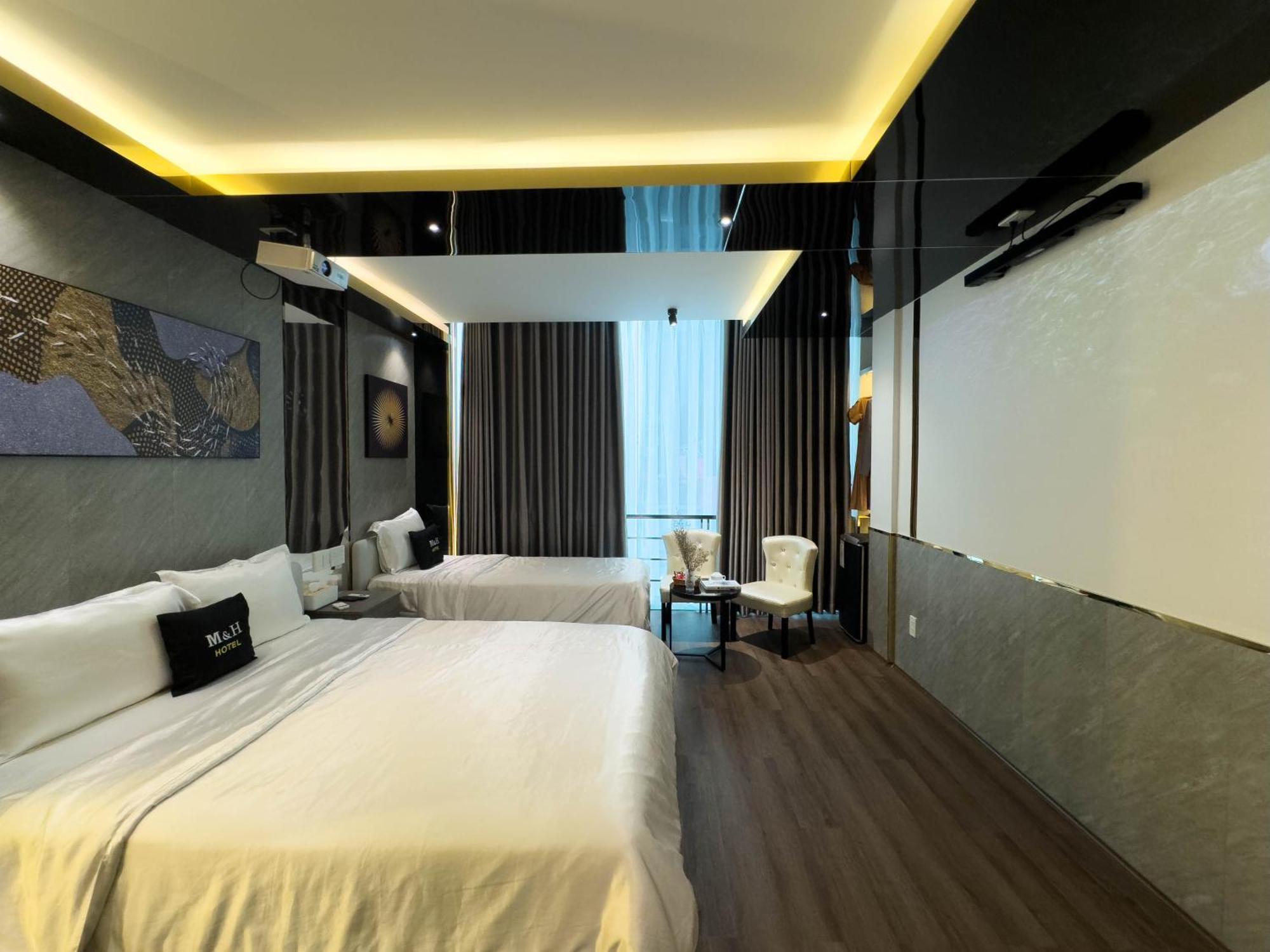 M&h Hotel