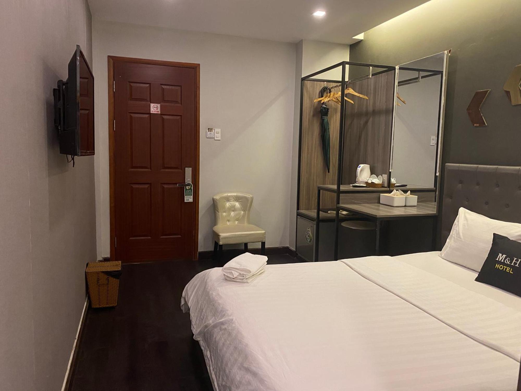 M&h Hotel