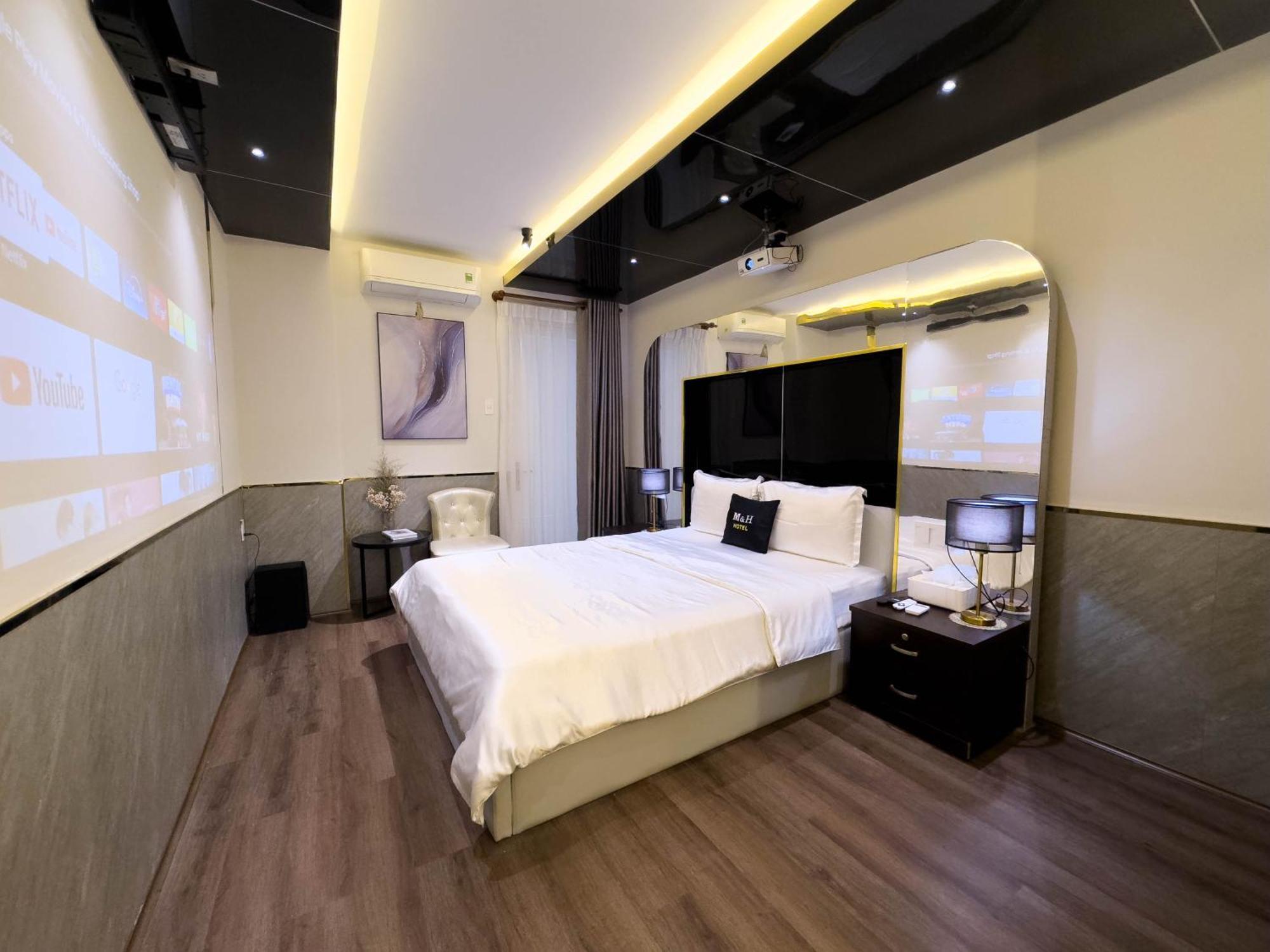 M&h Hotel