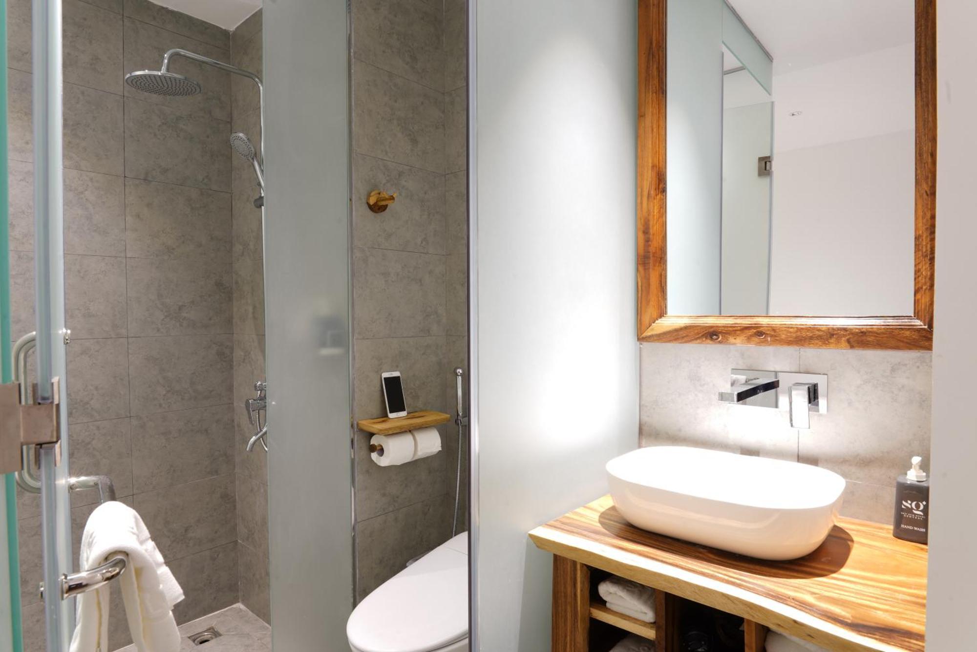 Sky Gem Hotel 4*