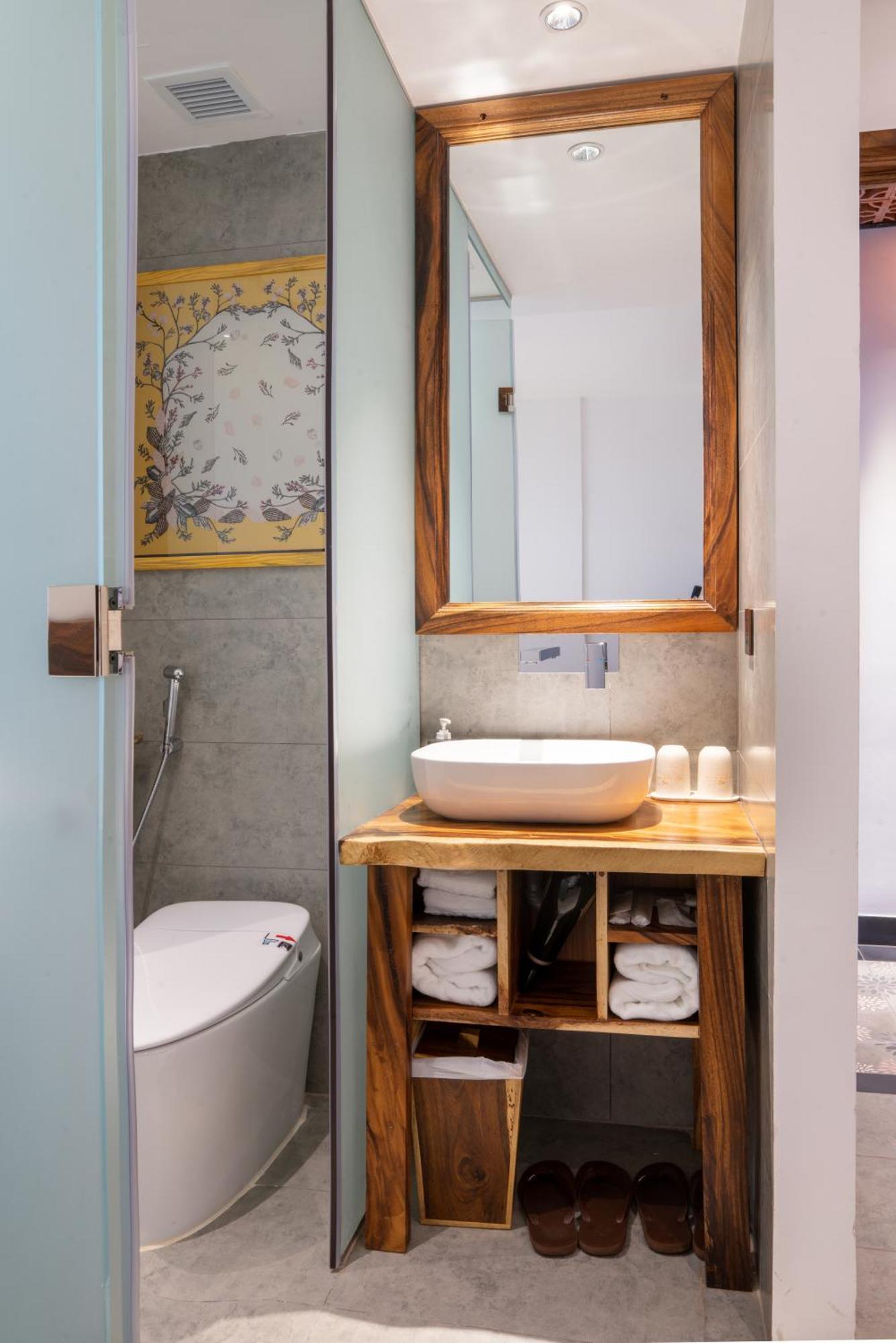Sky Gem Hotel 4*