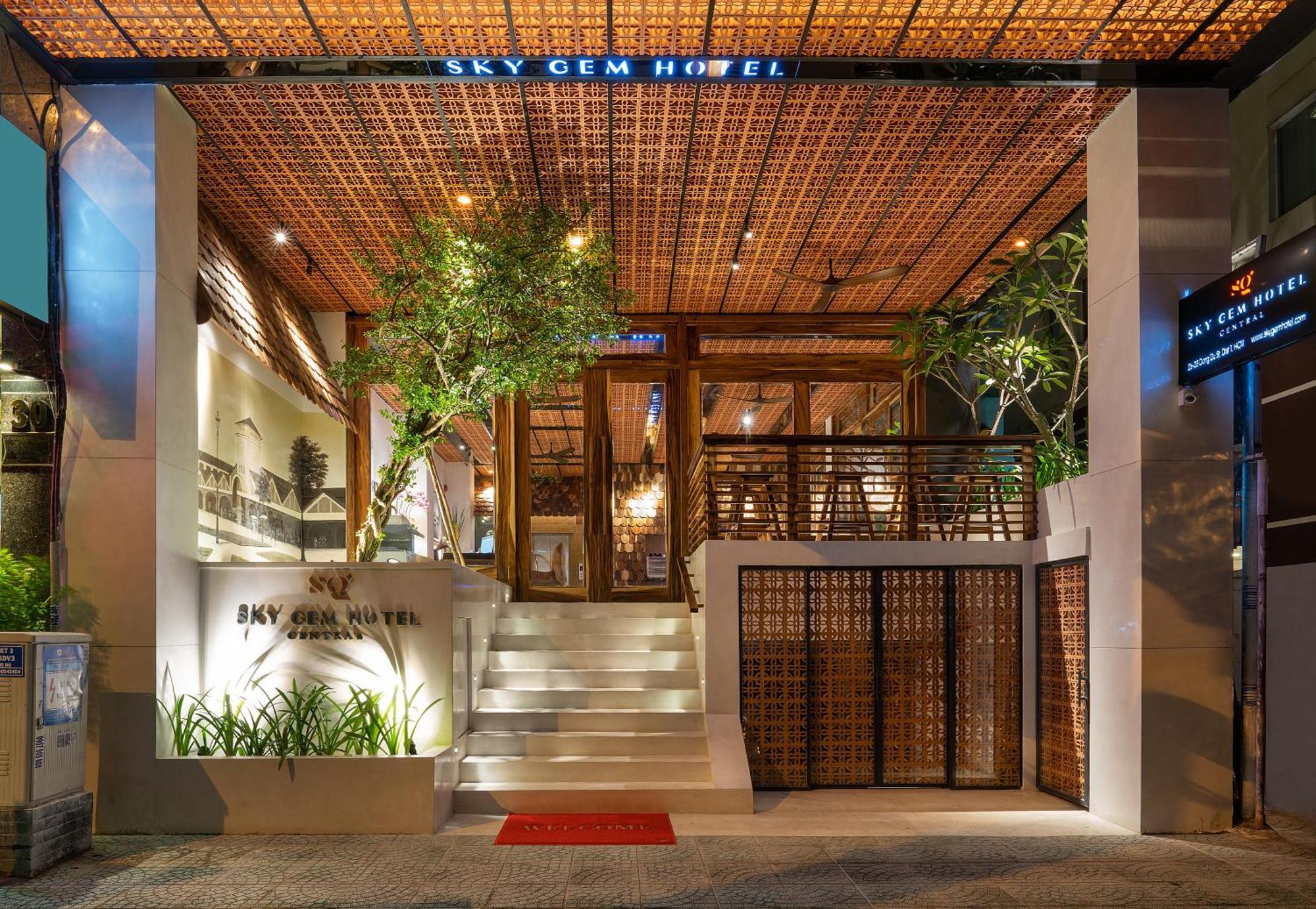 Sky Gem Hotel