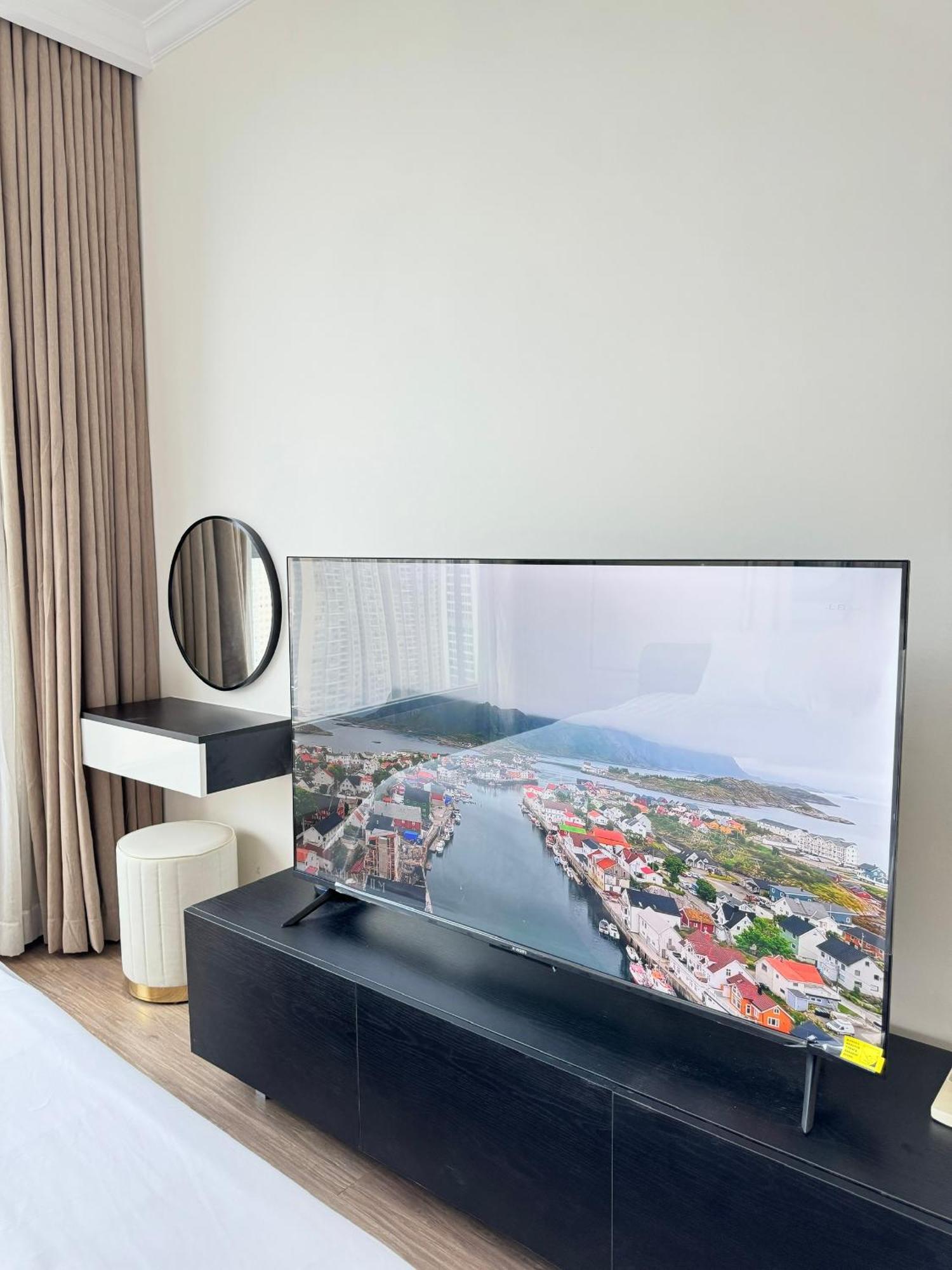 Landmark Luxury - Luna * Bandar Ho Chi Minh