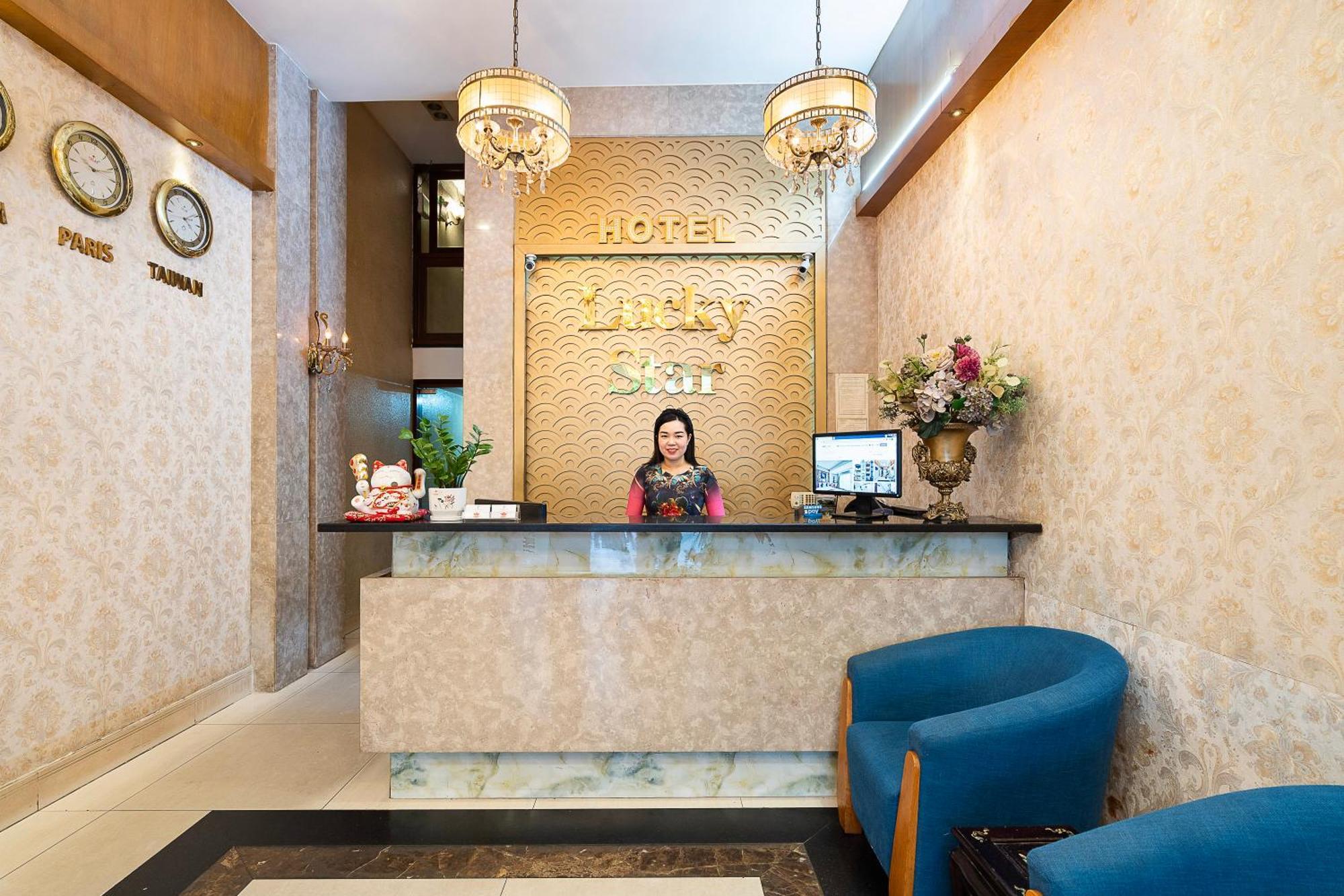 Lucky Star 146 Nguyen Trai Hotel 3*