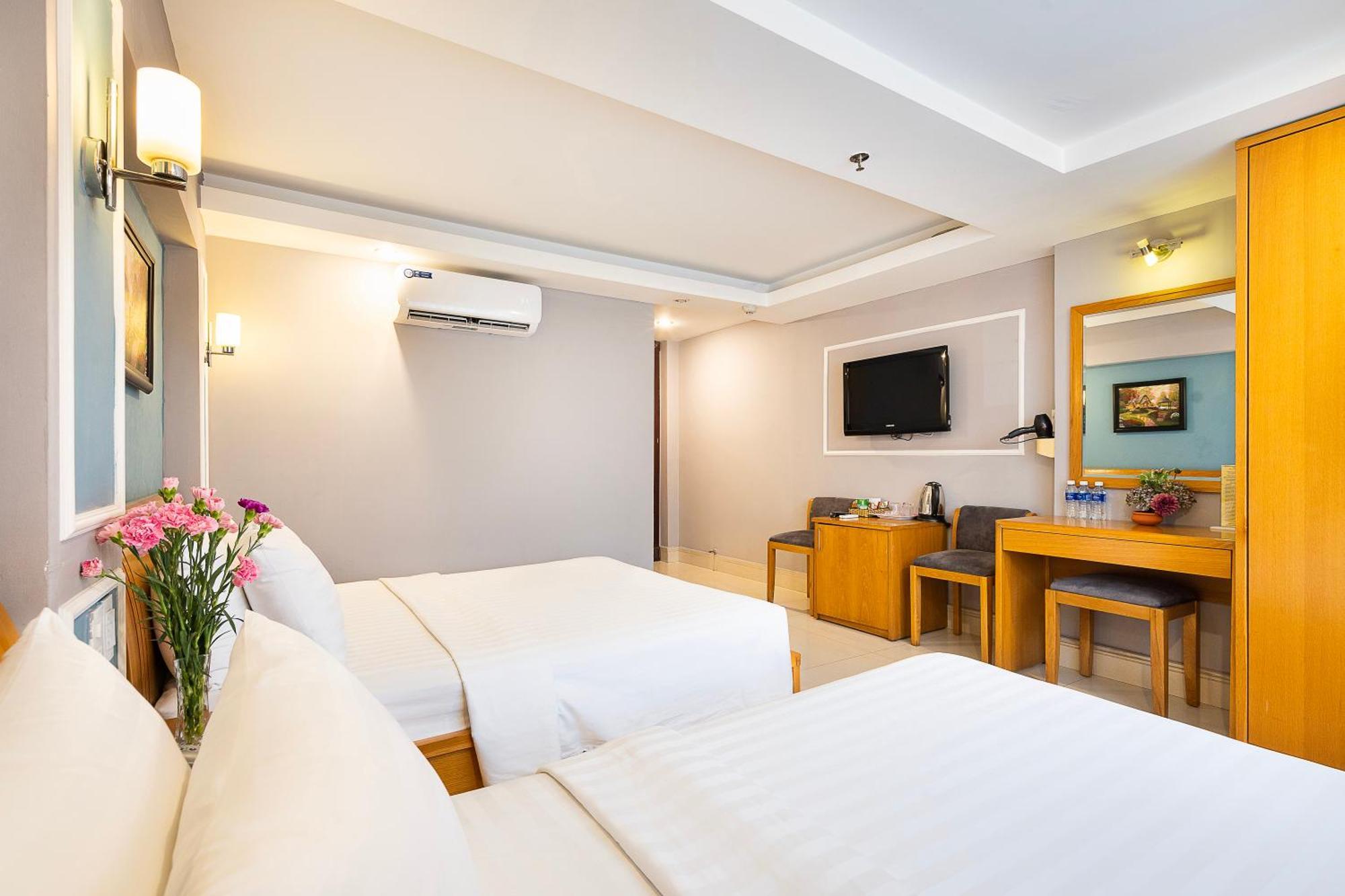 Lucky Star - Ben Thanh Ho Chi Minh City