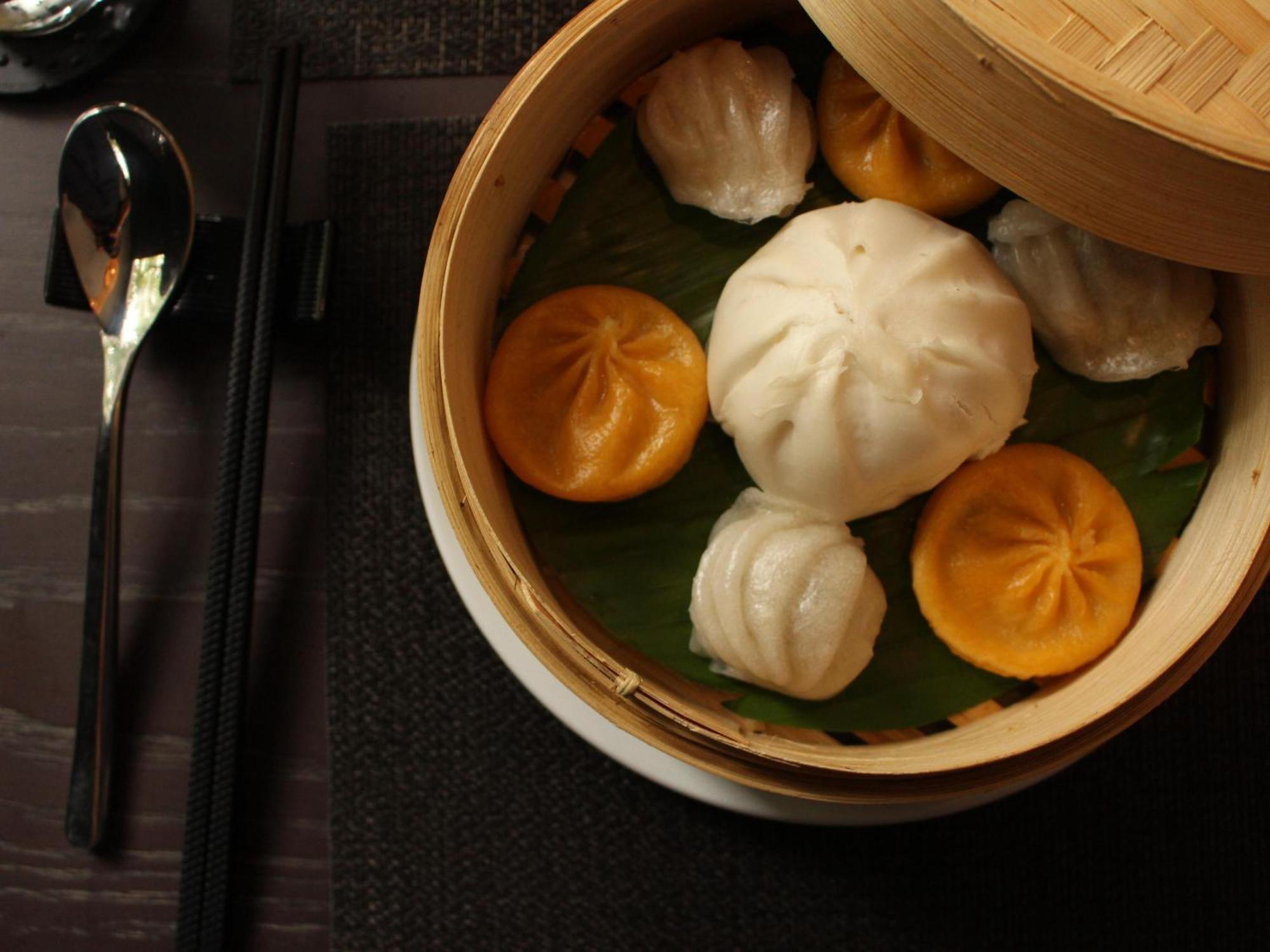 Khách sạn The Bloom Pham Viet Chanh 4*