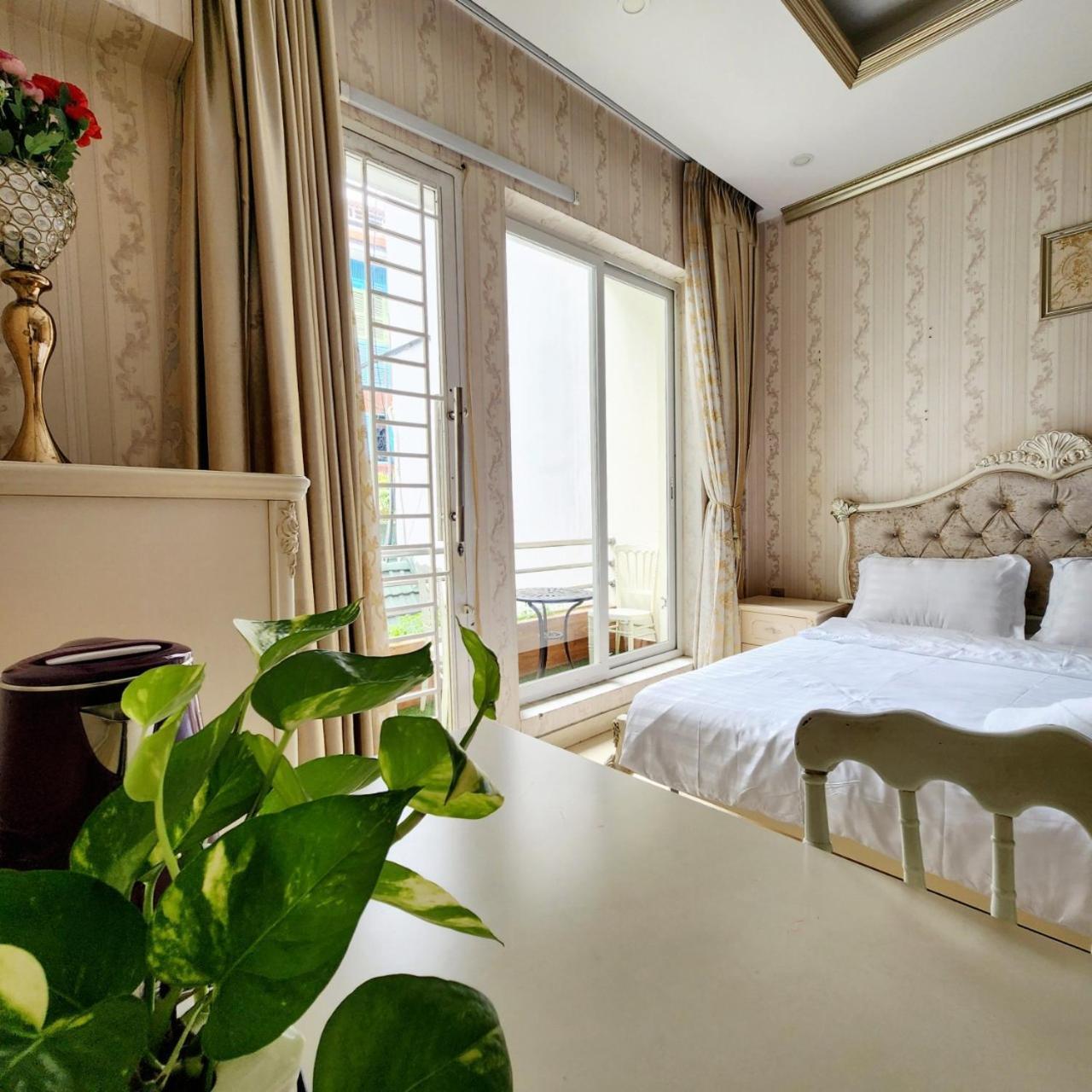 Aparthotel F F House