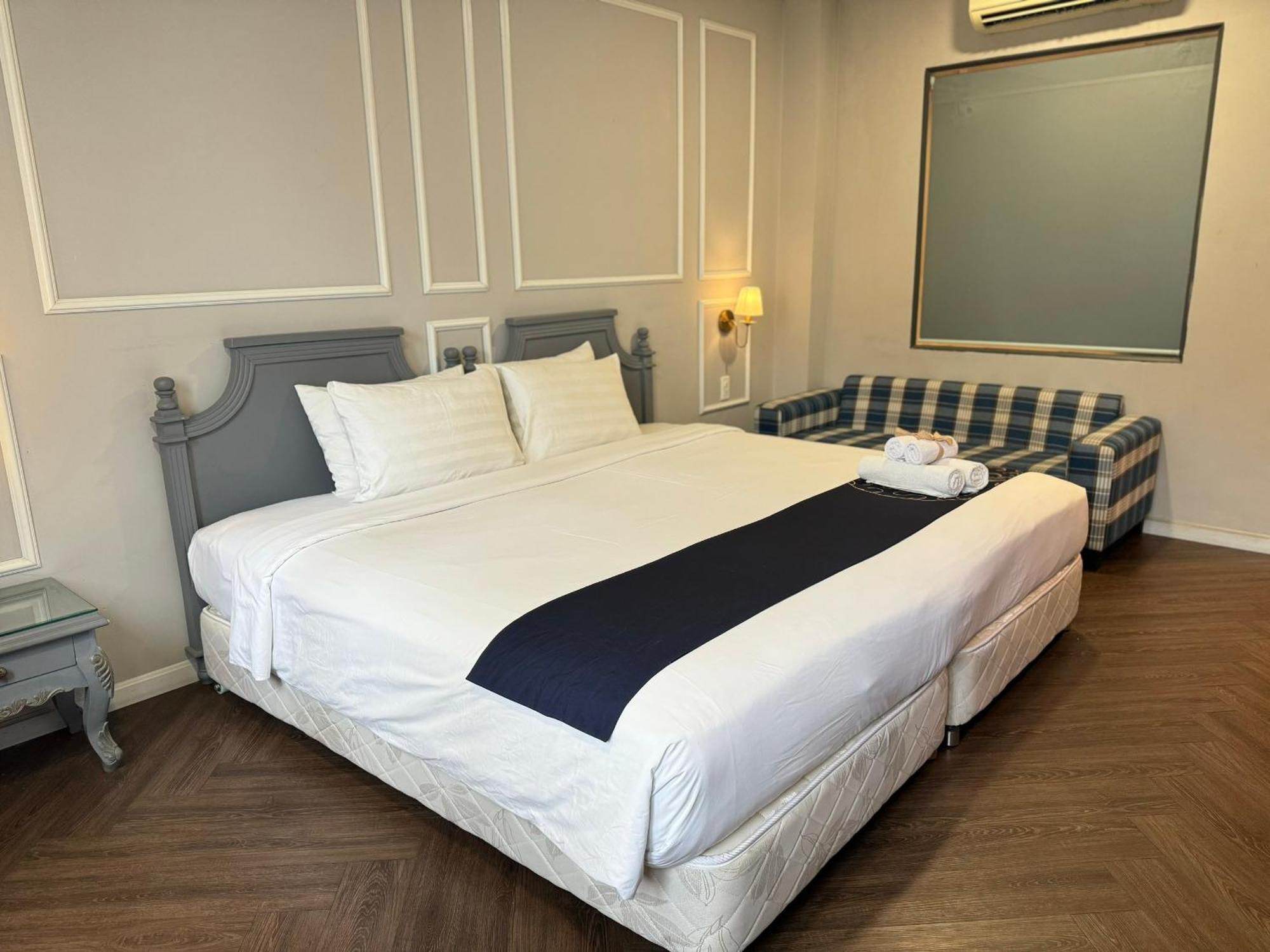 Sabina - Stellar Boutique Ho Chi Minh City