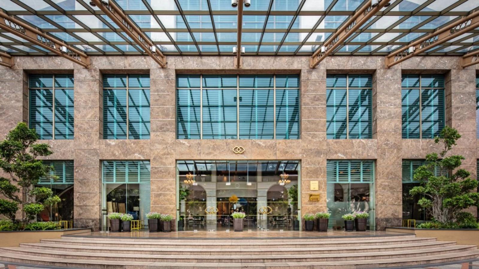 Hotel Sofitel Saigon Plaza 5*