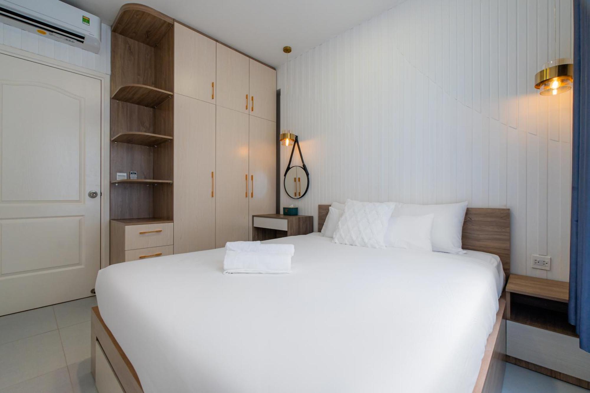 Tommy Homes In Soho District 1 Apartment *