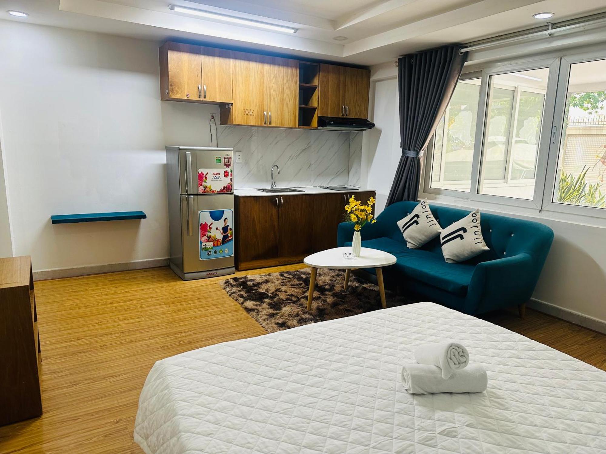 Sunny Apartment *