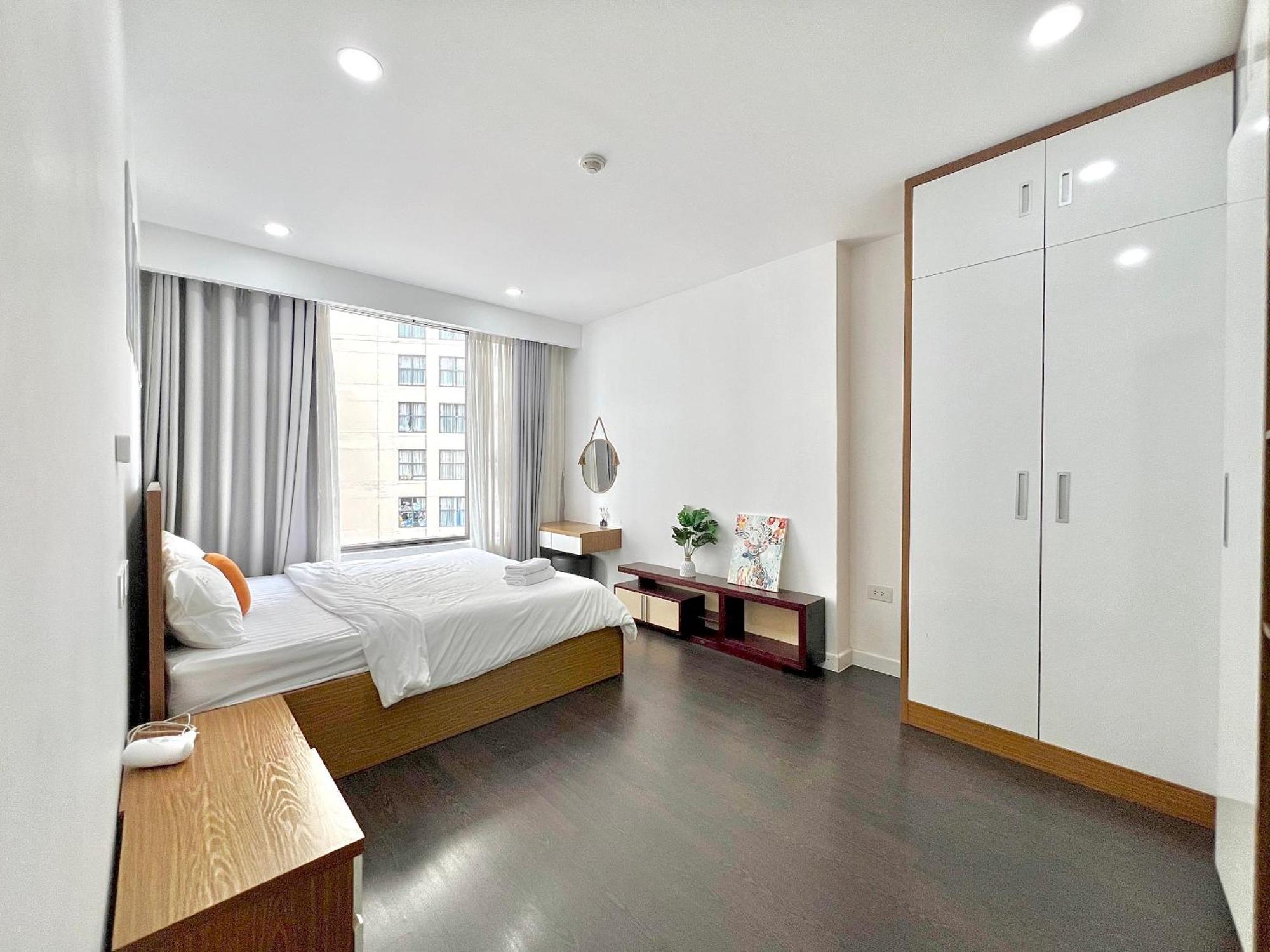 Apartment Golden Apartment- In Central-balcony-all New Ho Chi Minh City
