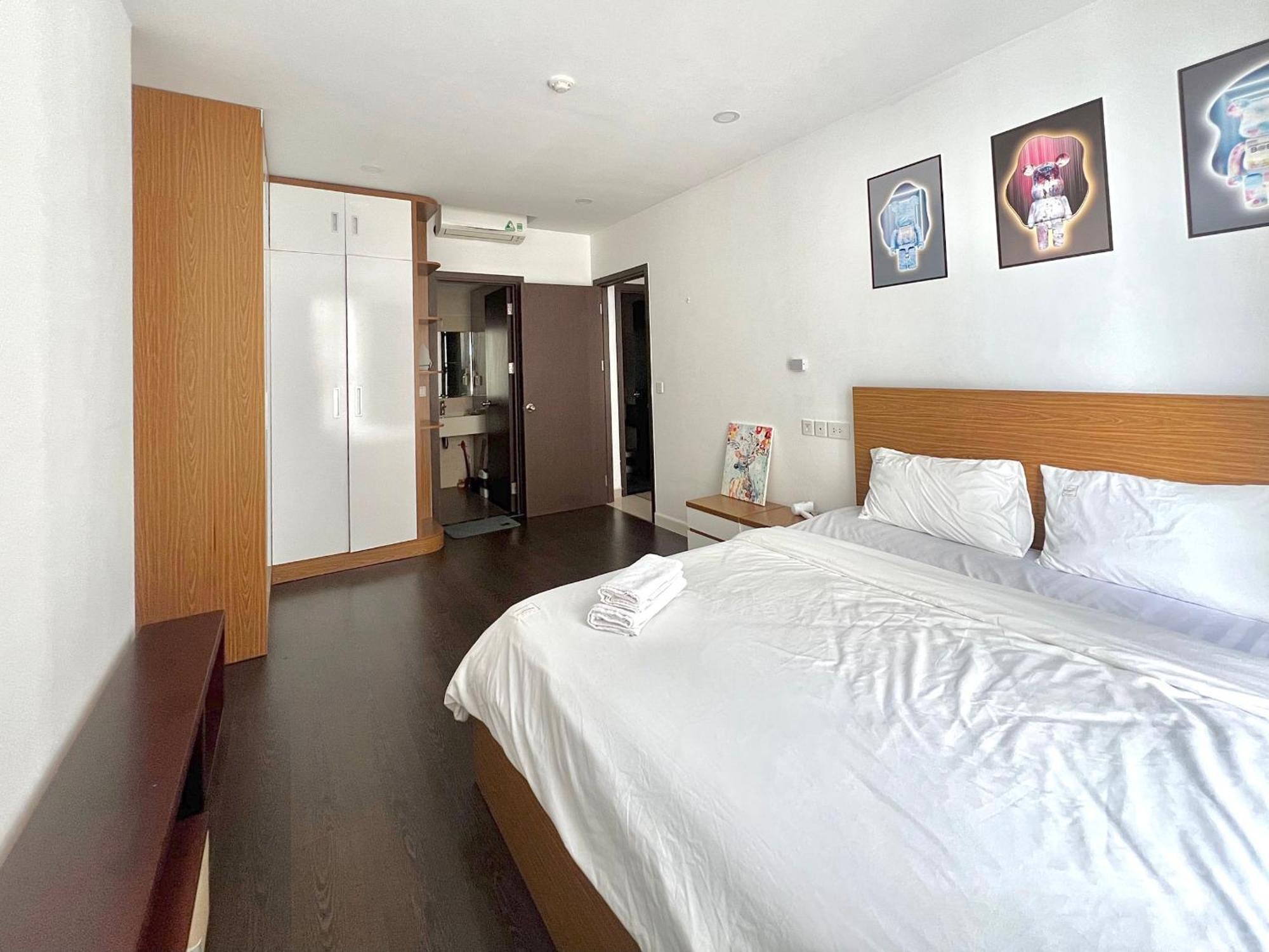 Golden Apartment- In Central-balcony-all New Apartment