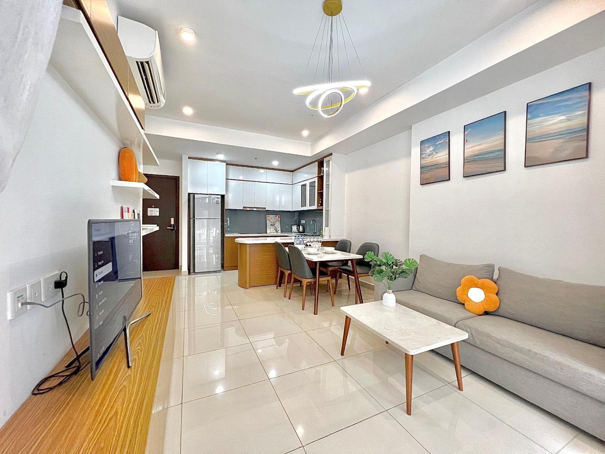 Golden Apartment- In Central-balcony-all New *