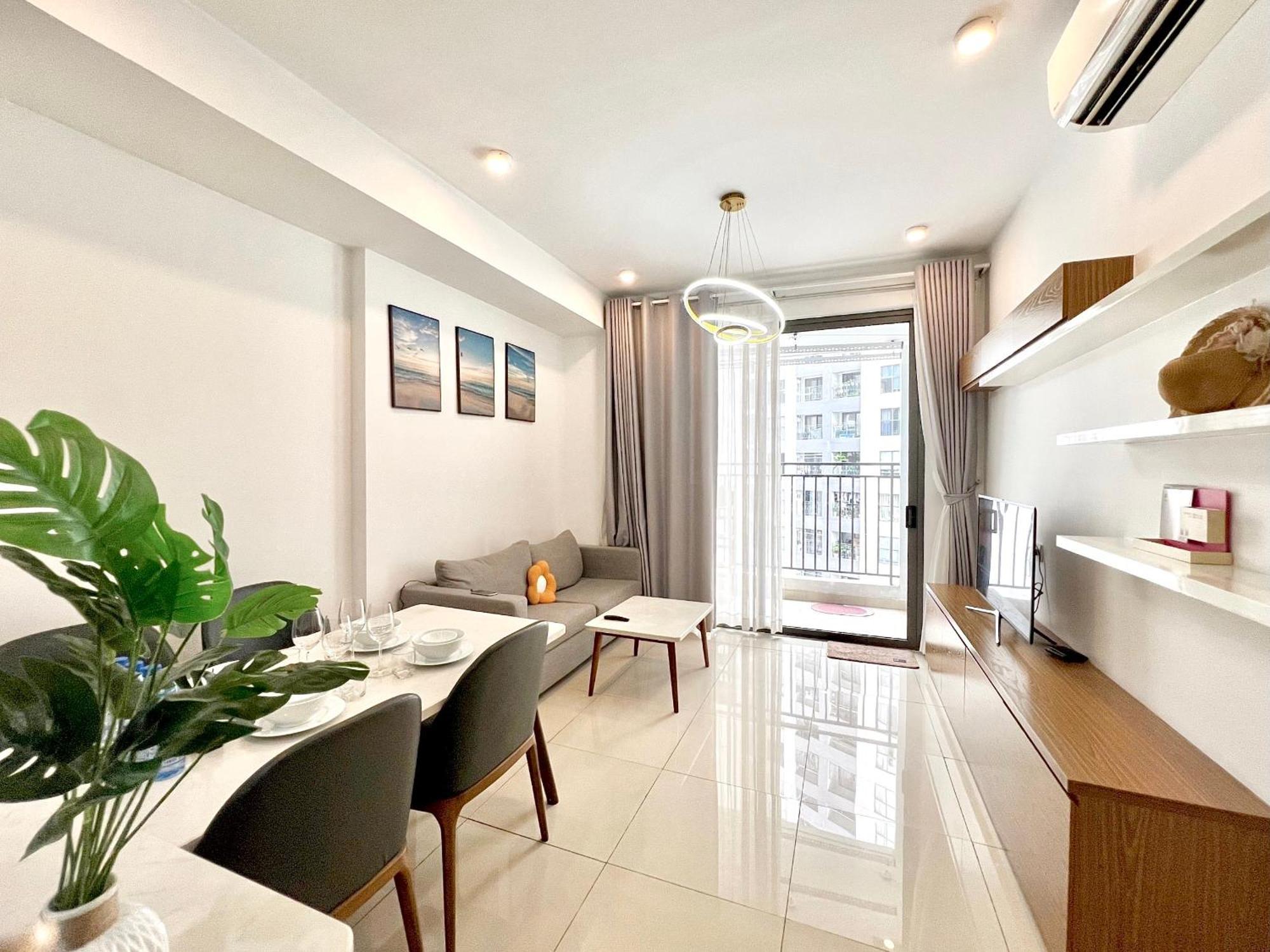 Golden Apartment- In Central-balcony-all New Ho Chi Minh City