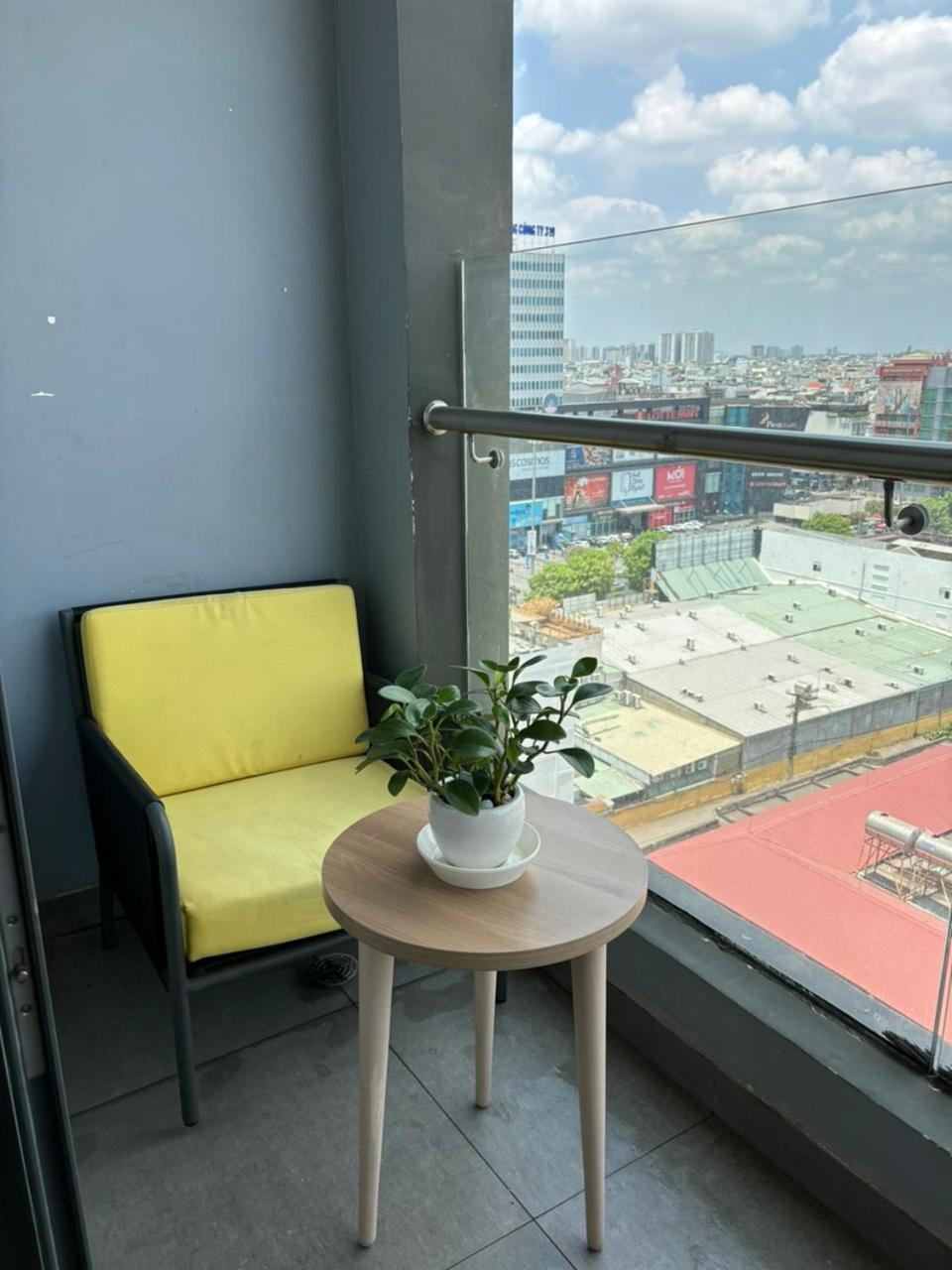 Ho Dich Vu Republic Plaza,tan Binh, Mien Phi Ho Boi, Phong Gym, Day Du Tien Nghi, Wifi Toc Do Cao Apartment