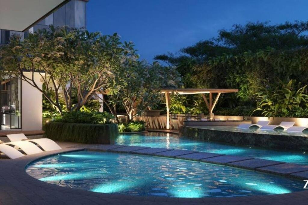 Urban Oasis In The Middle Of District 1