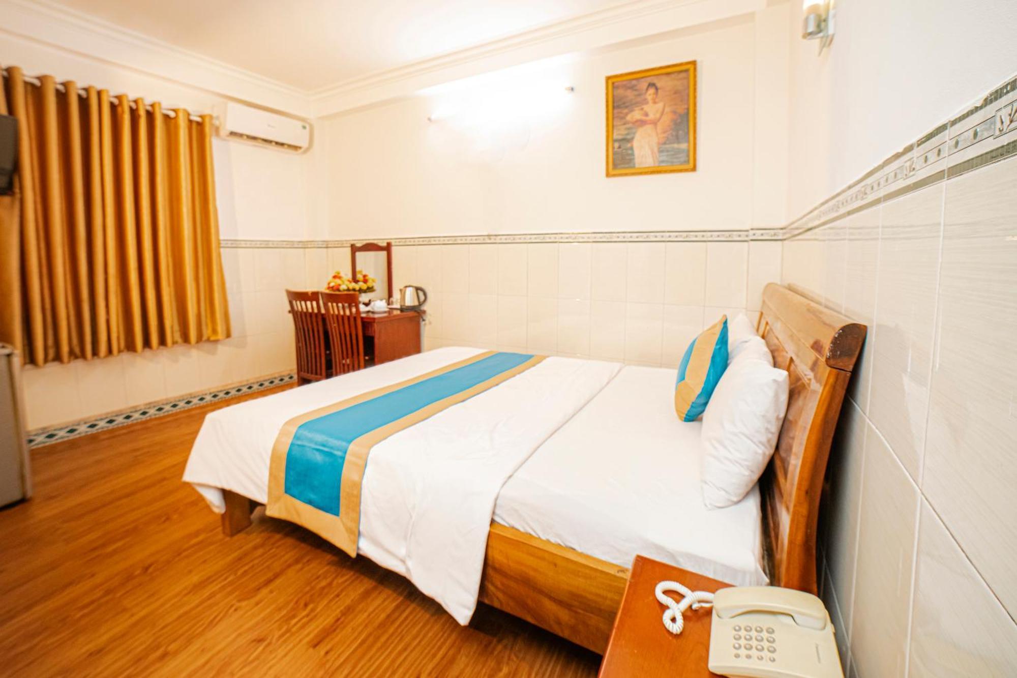 Diamond Cmt8 - Gan Am Thuc Dem Sai Gon Hotel