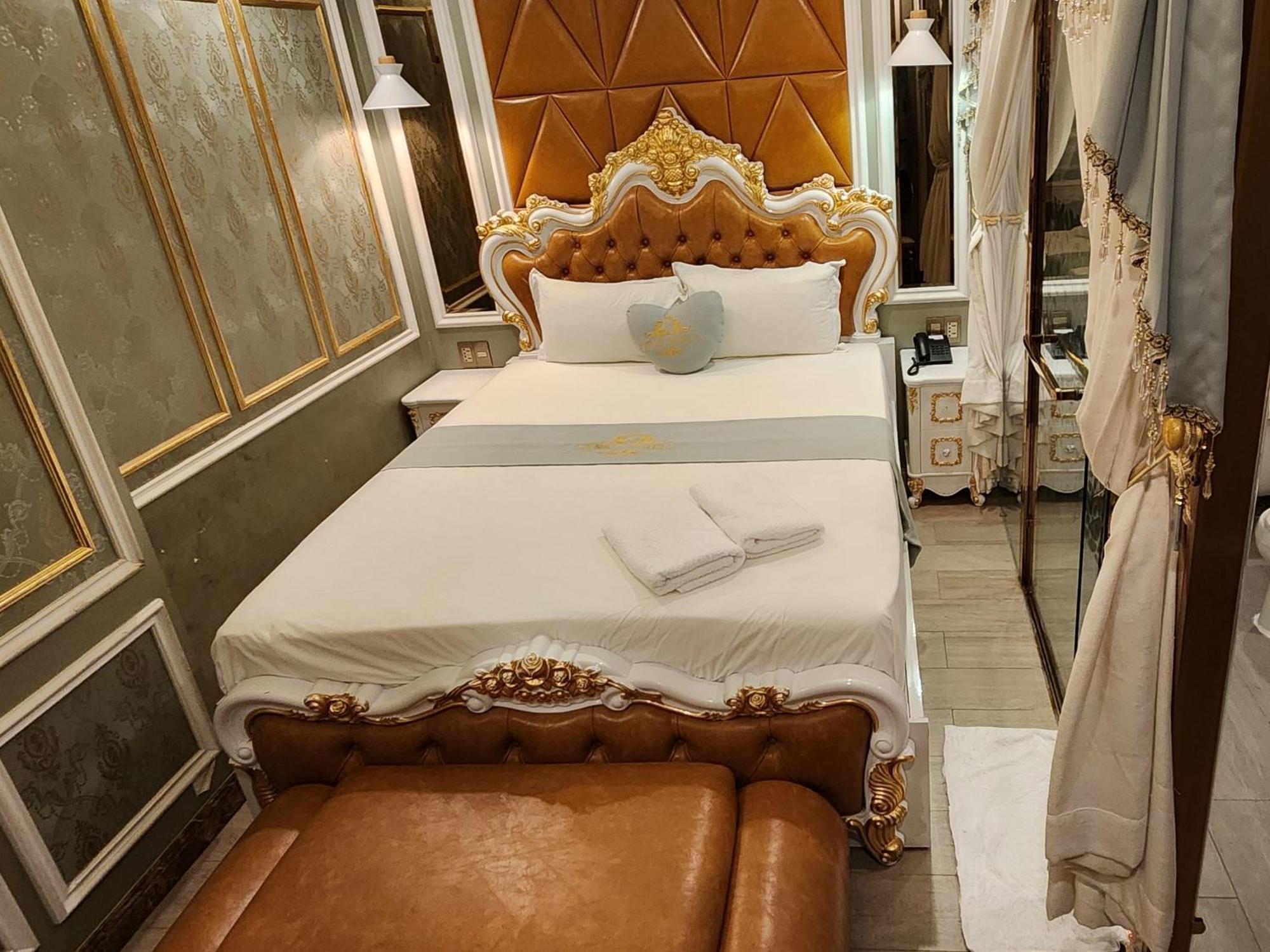 Love hotel Rosa
