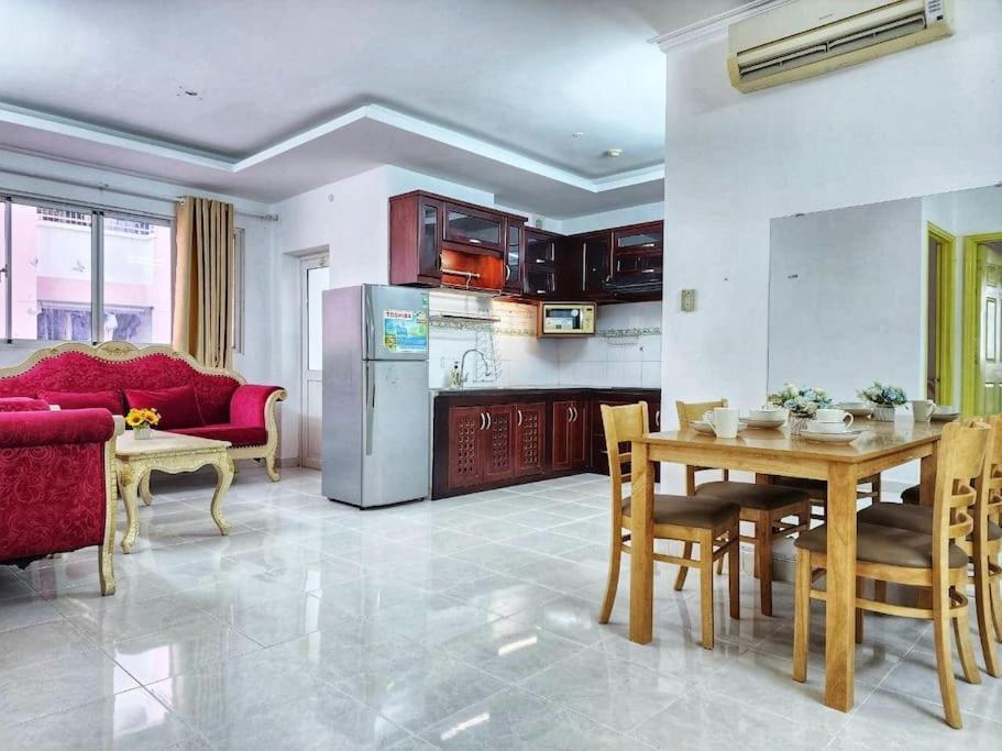 Ho Quan 1, Ho Chi Minh, 2 Phong Ngu *