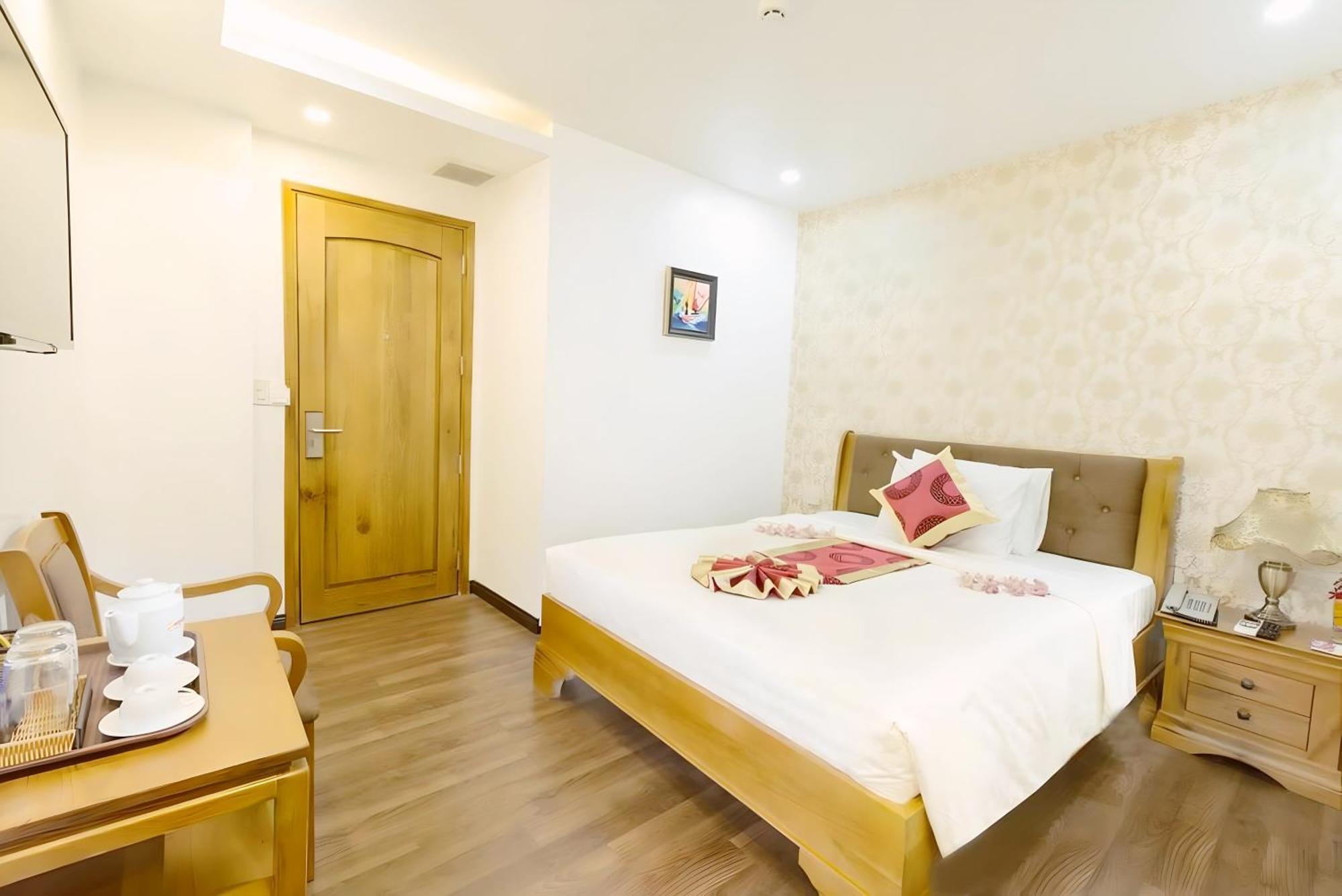 Hotel The Airport Ho Chi Minh City