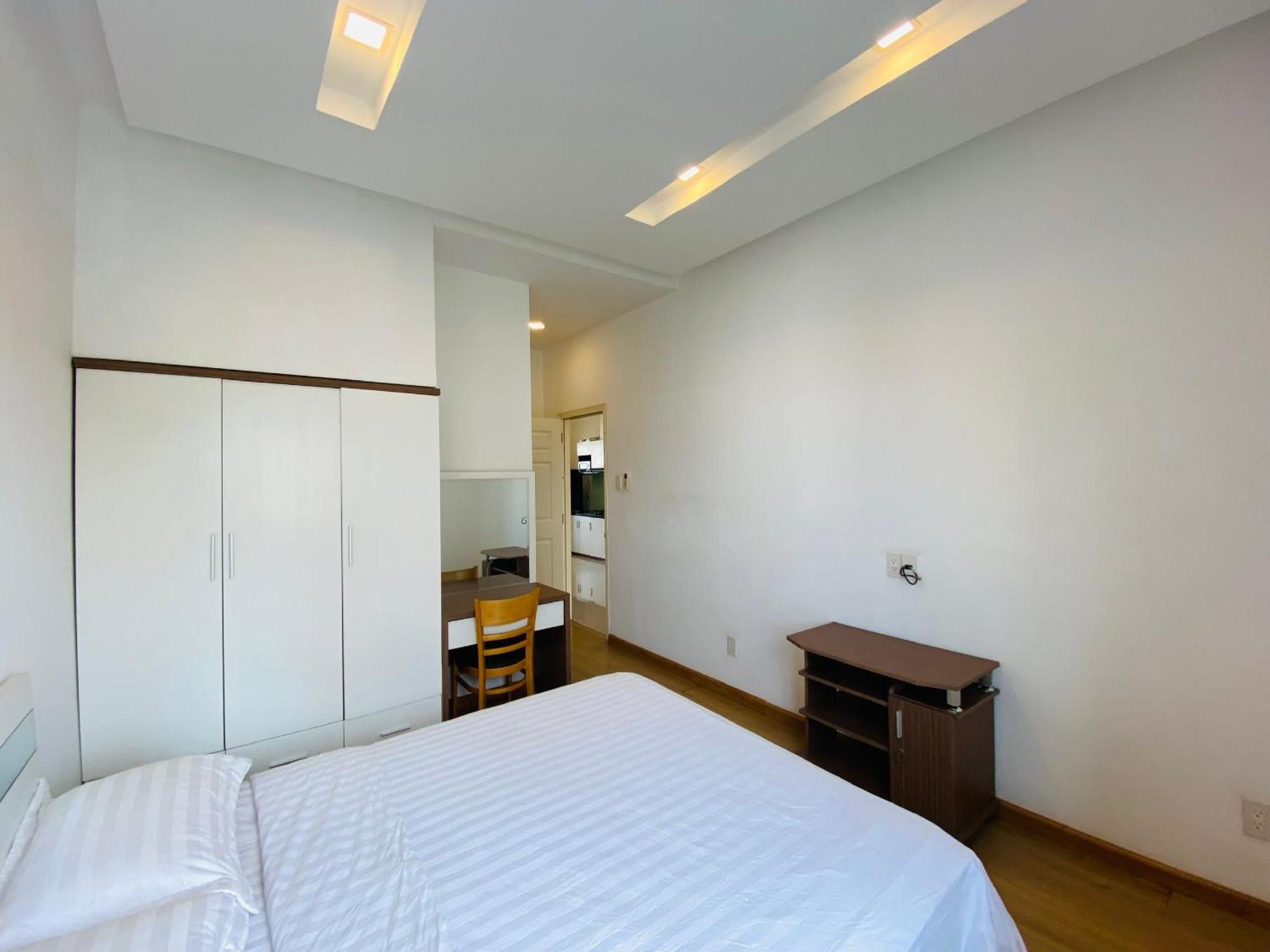 Pearl Service * Ho Chi Minh City