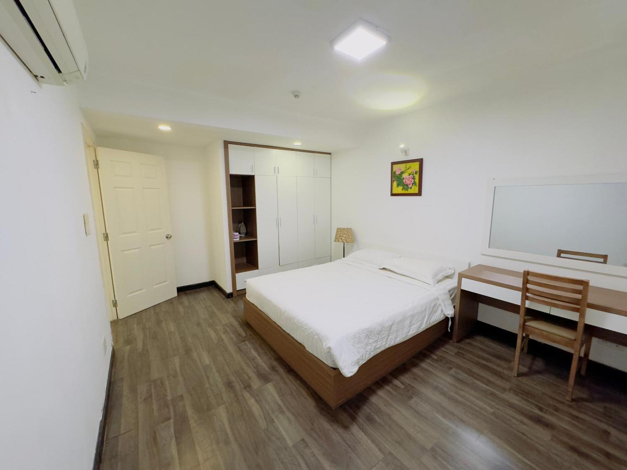 Pearl Service Apartment