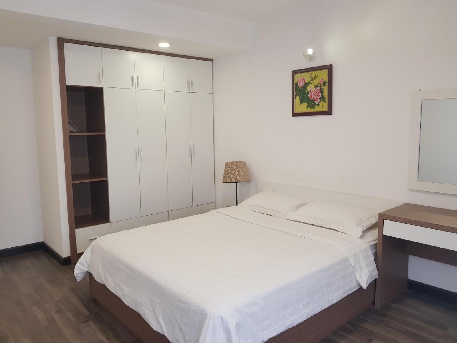 Pearl Service Apartment
