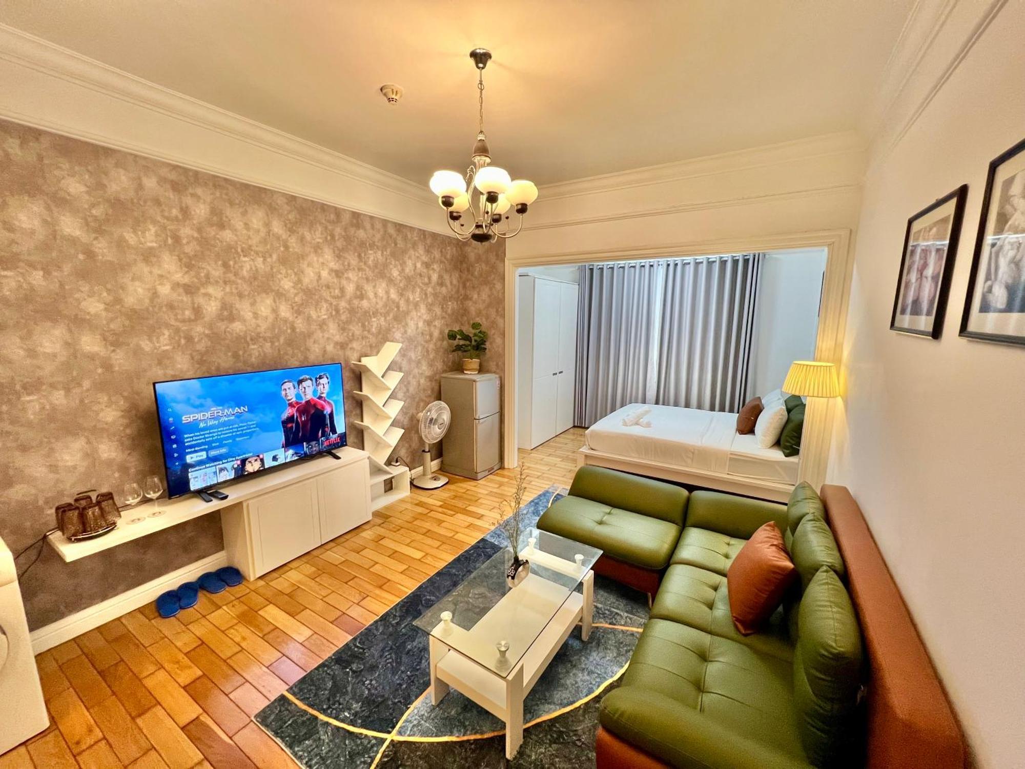 Diny - Rooftop Pool - The Manor 2 Apartment Ho Chi Minh City