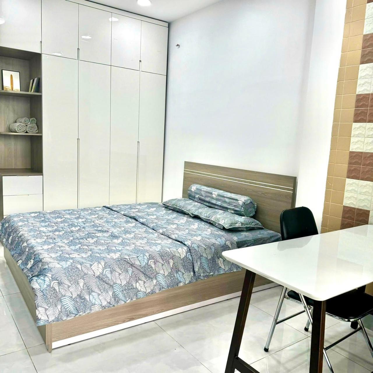 Cozy With Balcony 10mins To Airport Maihouse *