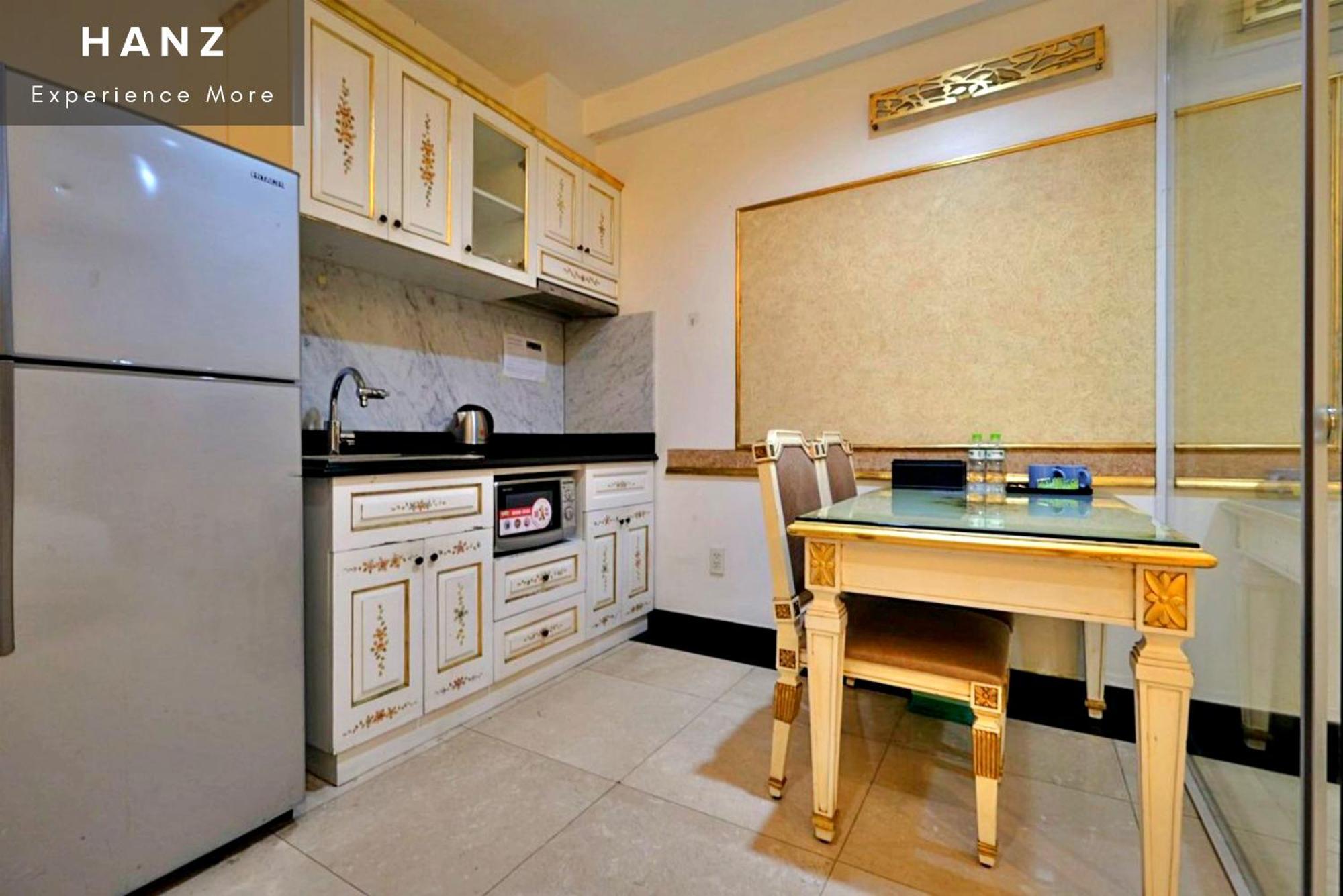Aparthotel Hanz 345 Business 4*