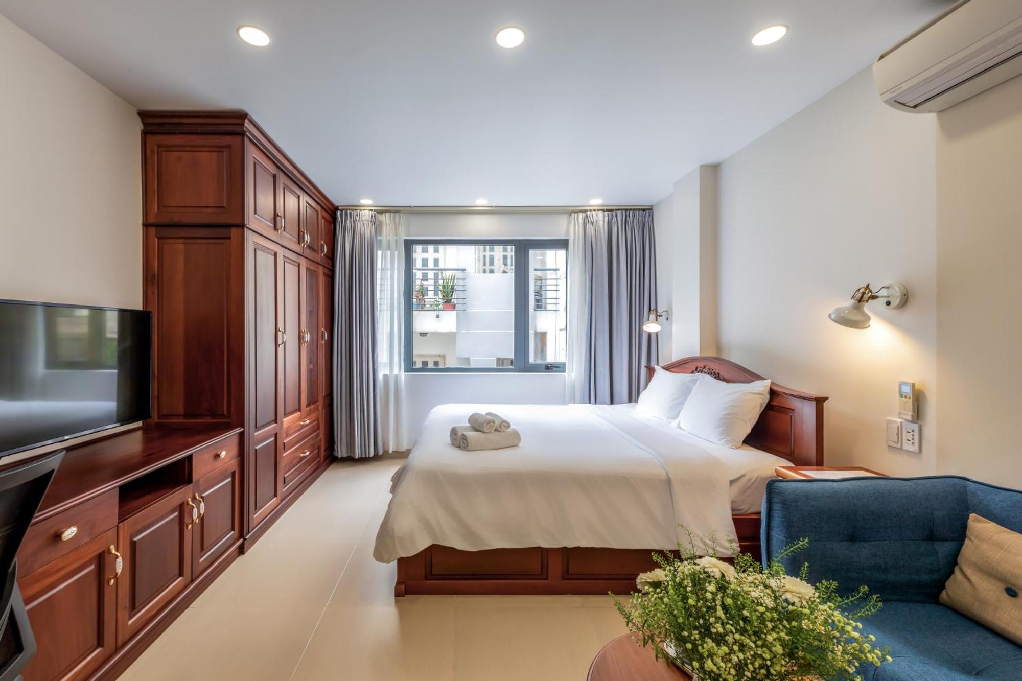 Woody House Saigon Center 3*