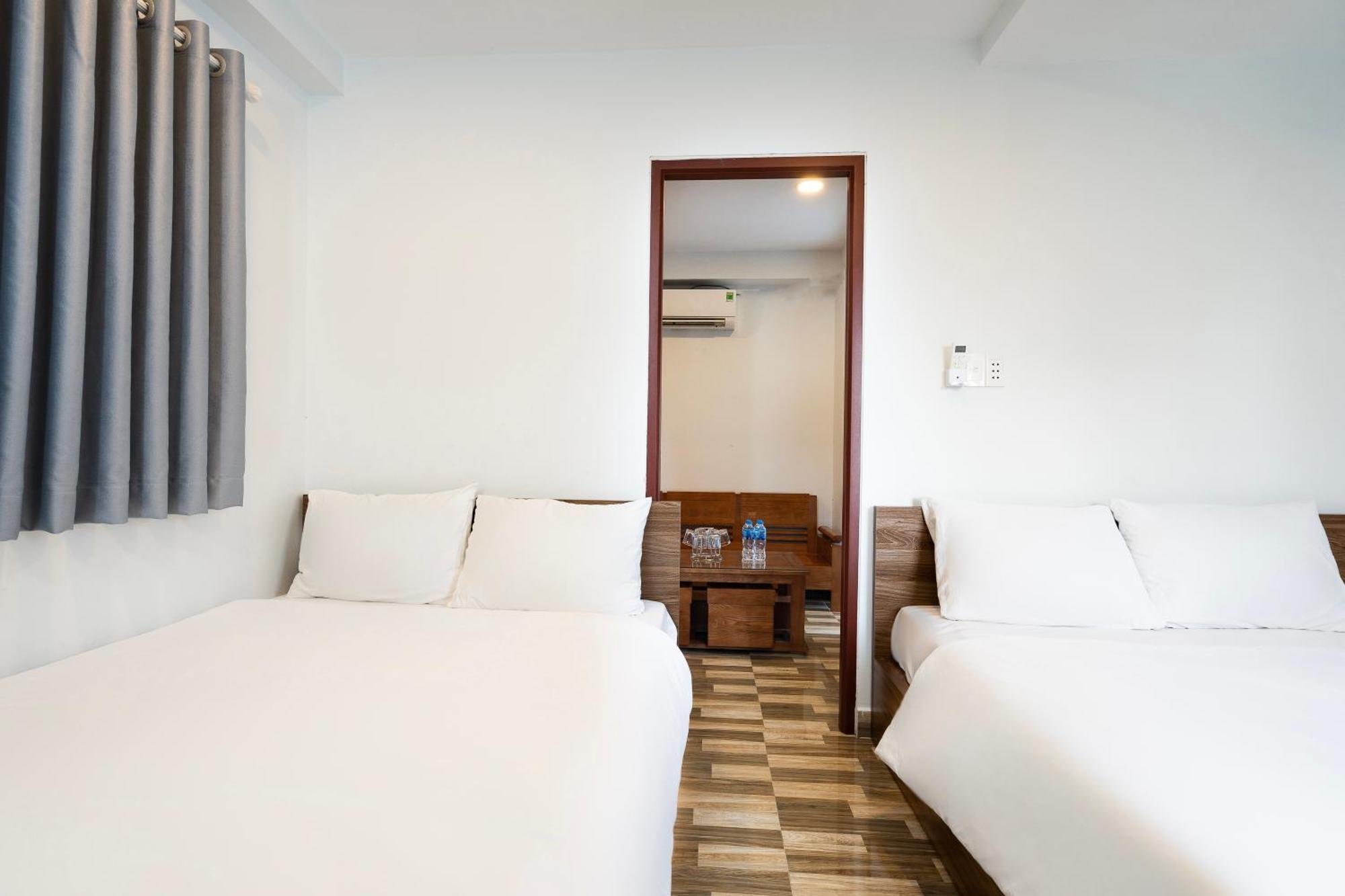 Ahu & Hotel