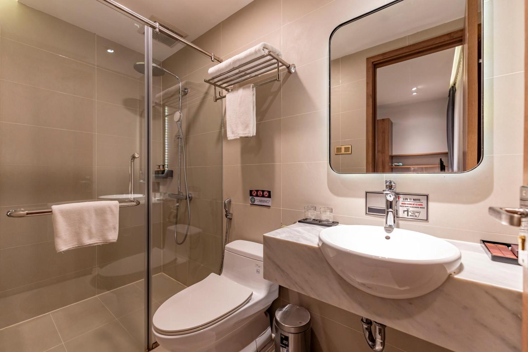 Thanh Long - Bach Dang Hotel 3*