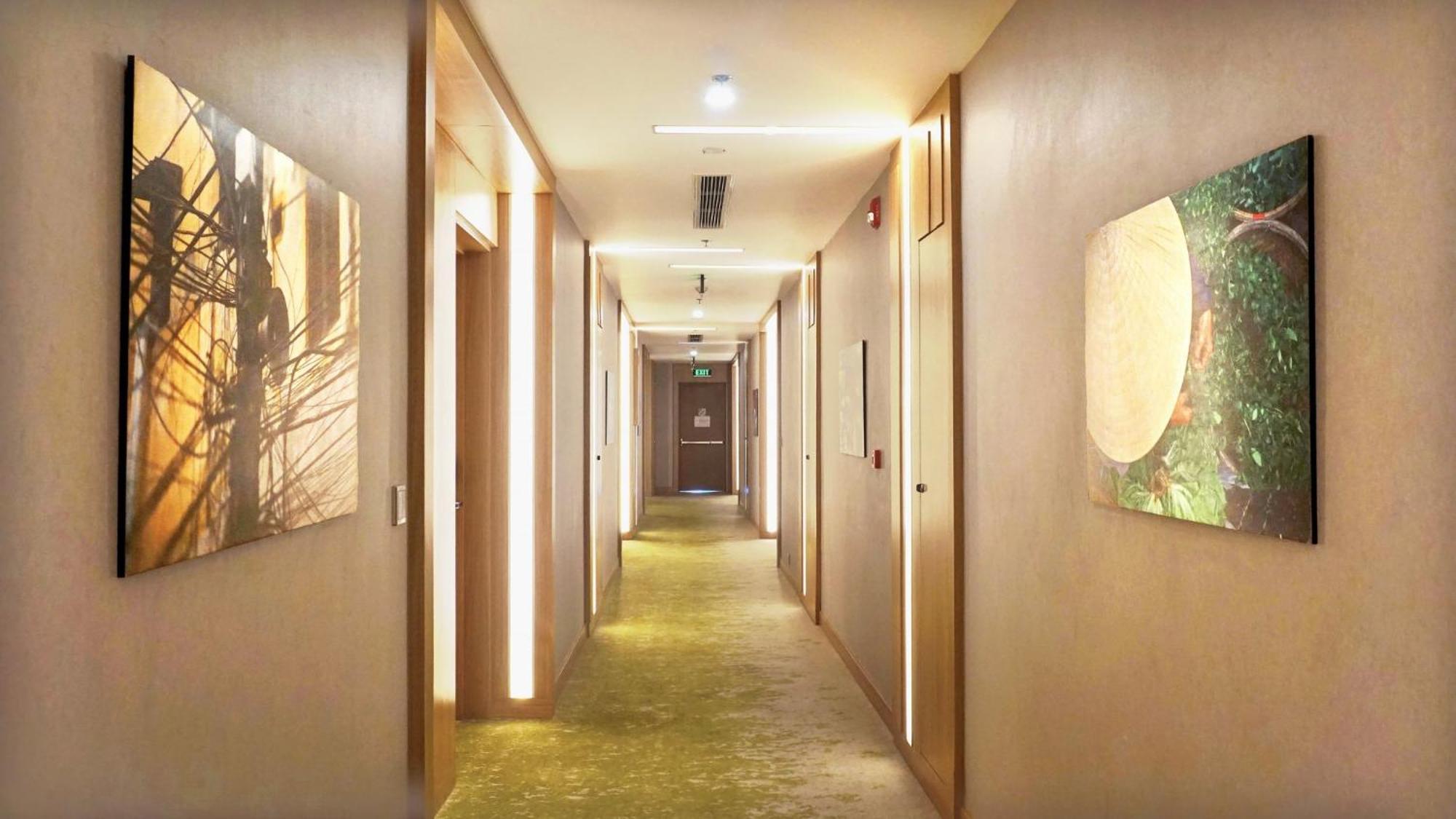 & Saigon Airport By Ihg
