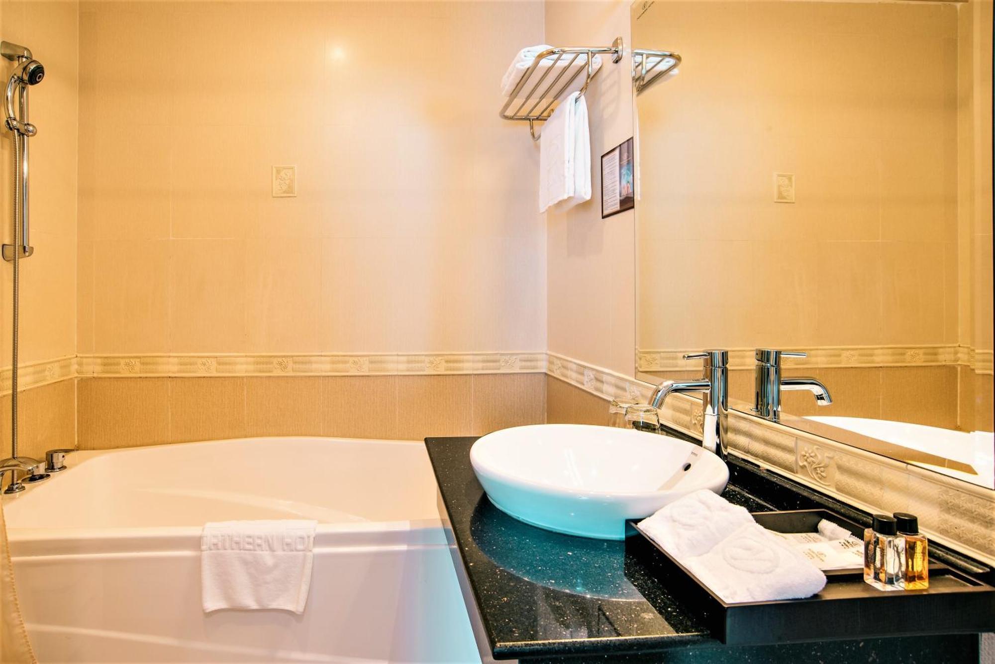 Kin Thi Sach Hotel