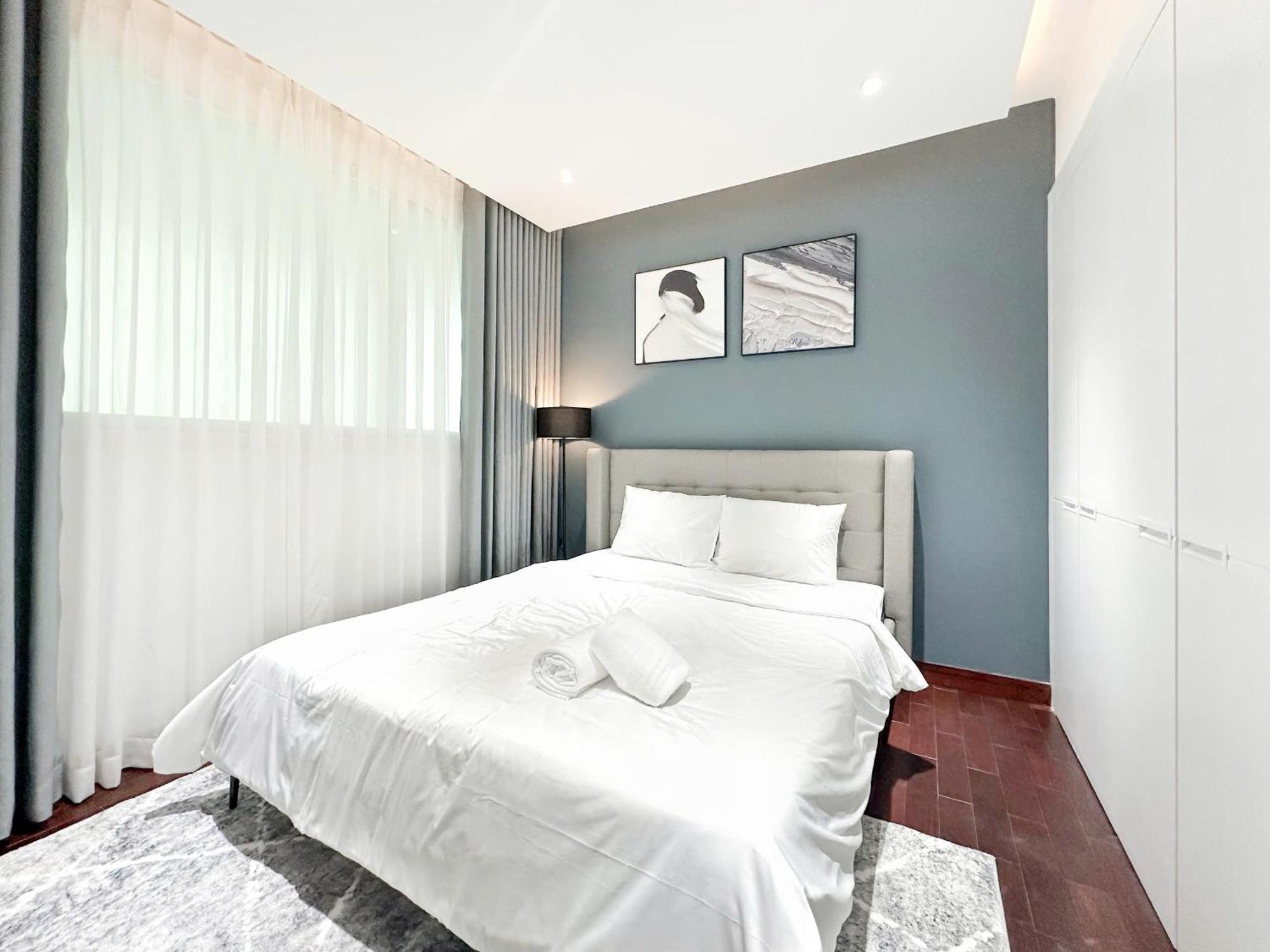 Gem - The Manor Apartment
