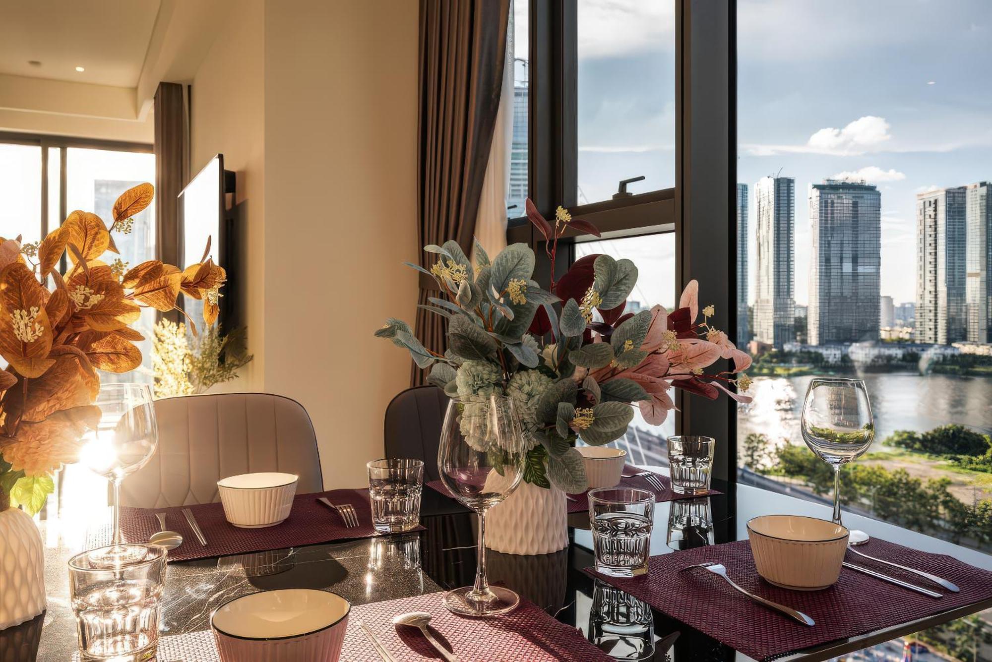 The Opera - Luxury Infinity Pool&sauna Apartment Ho Chi Minh City