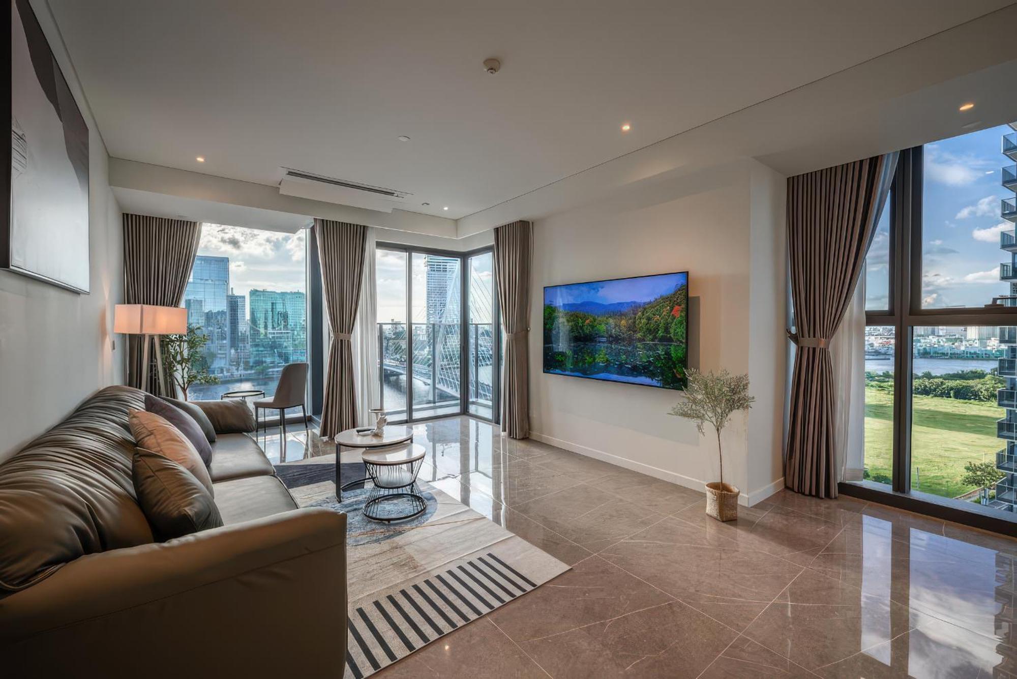 The Opera - Luxury Infinity Pool&sauna Apartment *