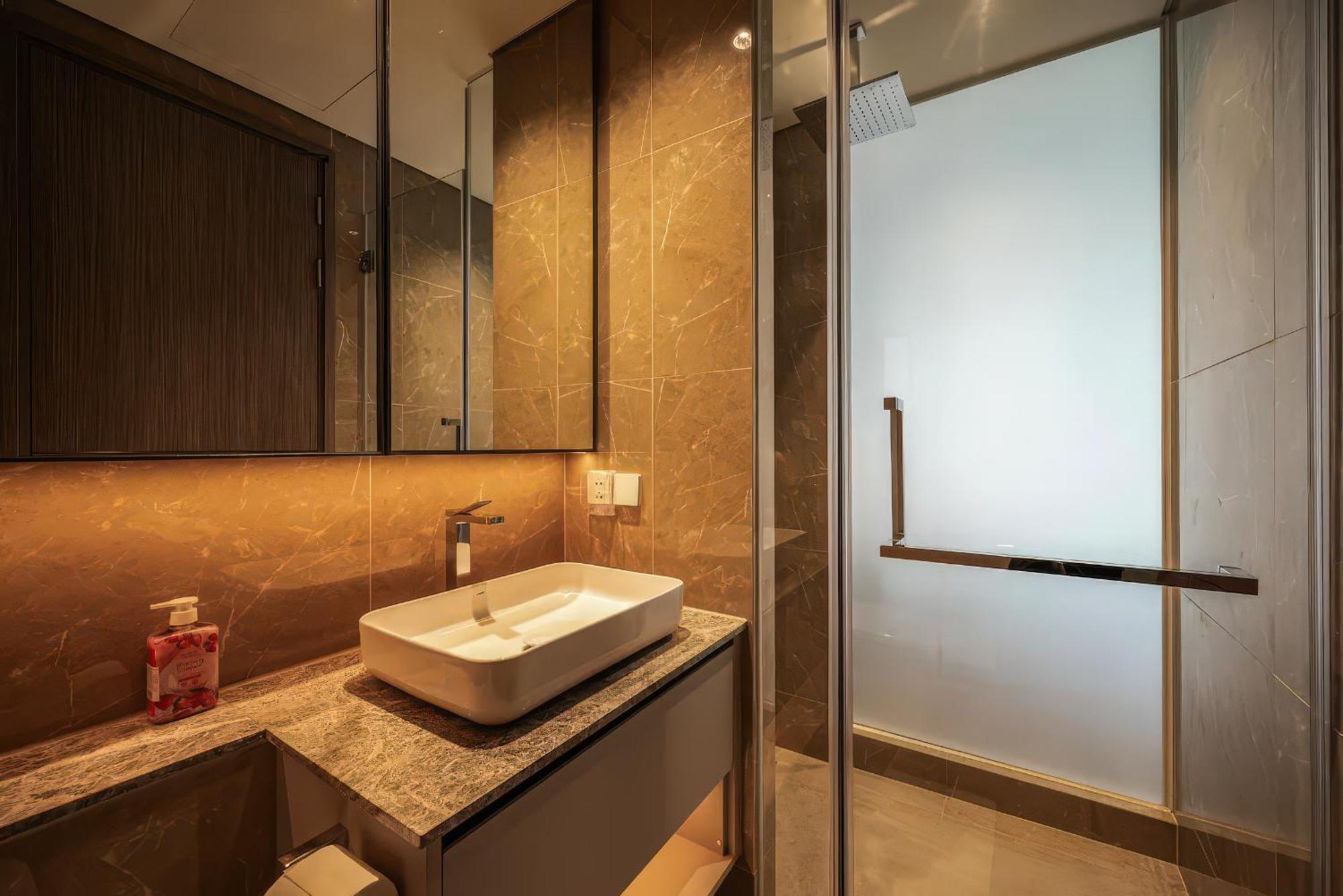 The Opera - Luxury Infinity Pool&sauna * Ho Chi Minh City