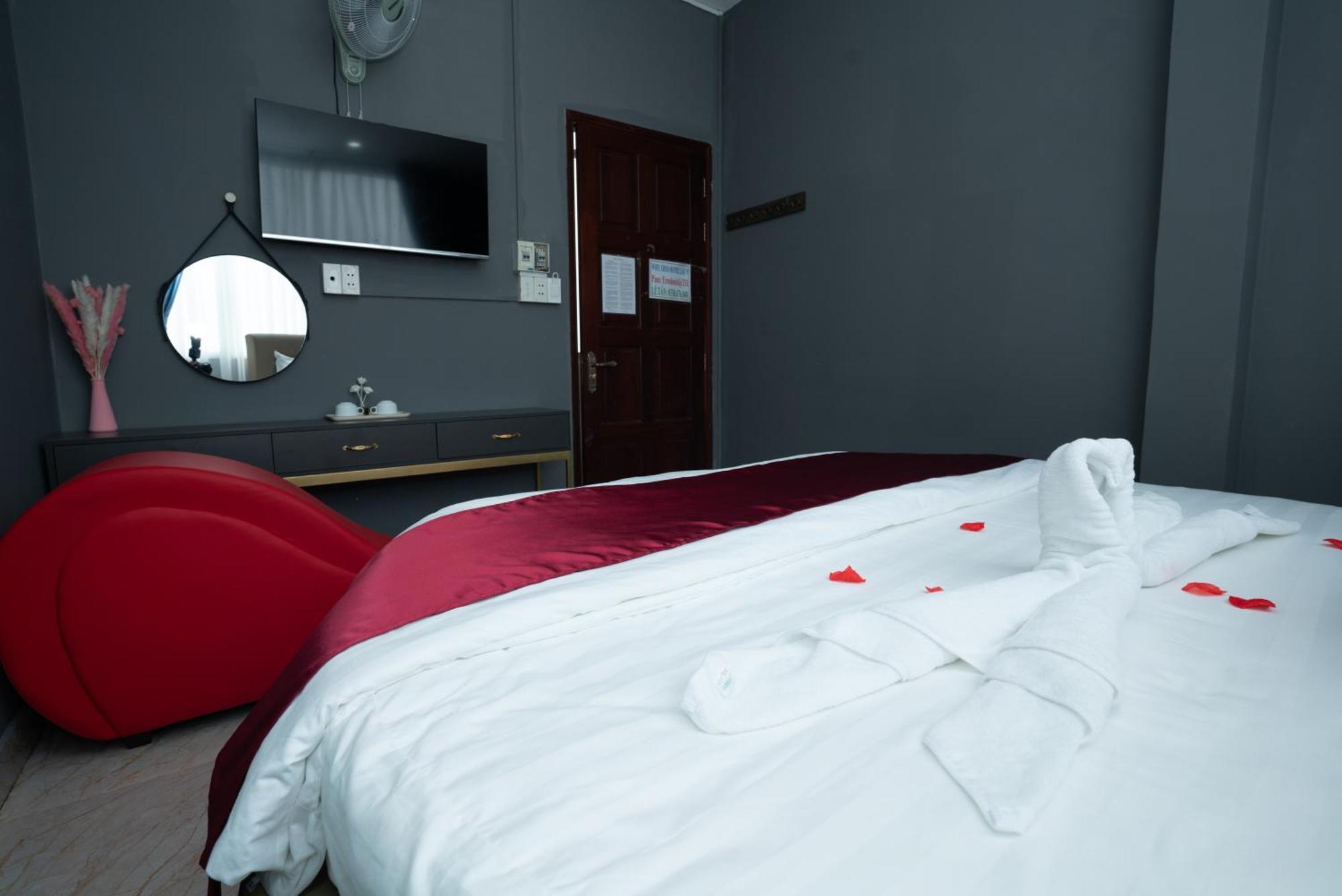 Hotel Eros - Phan Huy Ich Ho Chi Minh City