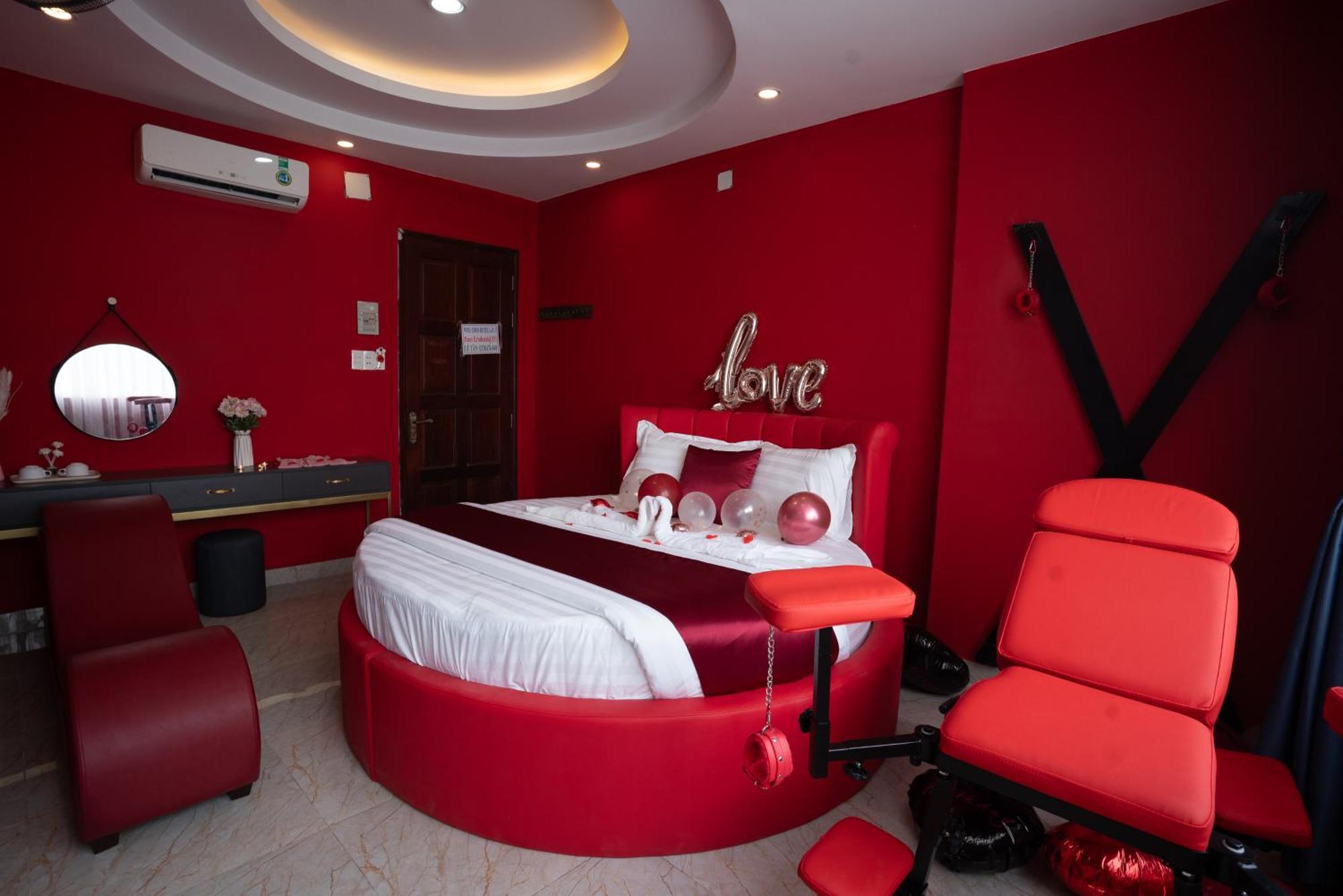 Eros - Phan Huy Ich 2* Ho Chi Minh City