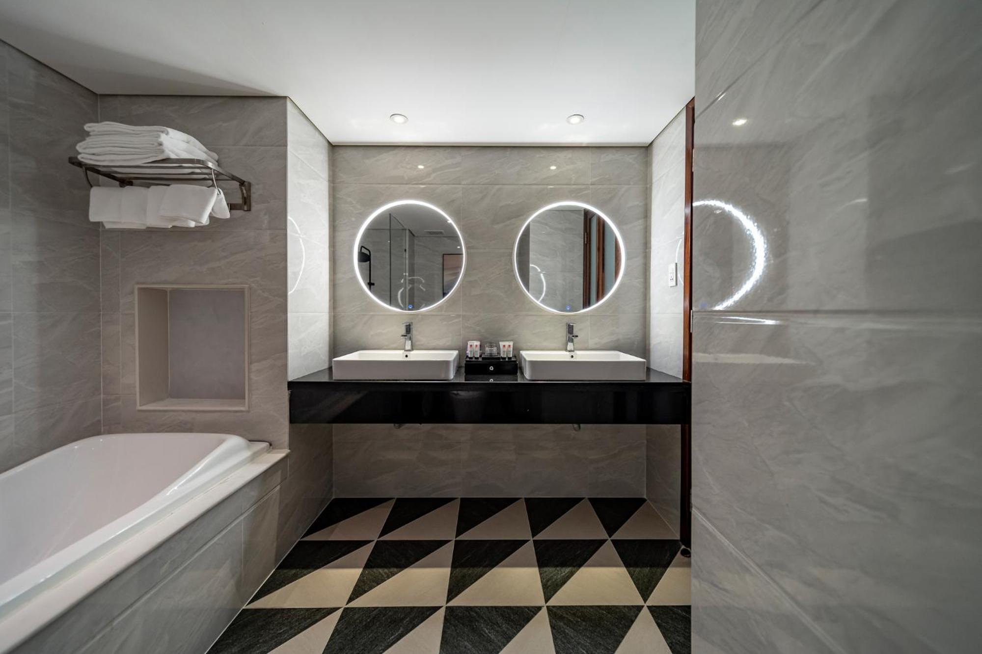 Edoya Ben Thanh Hotel 3*