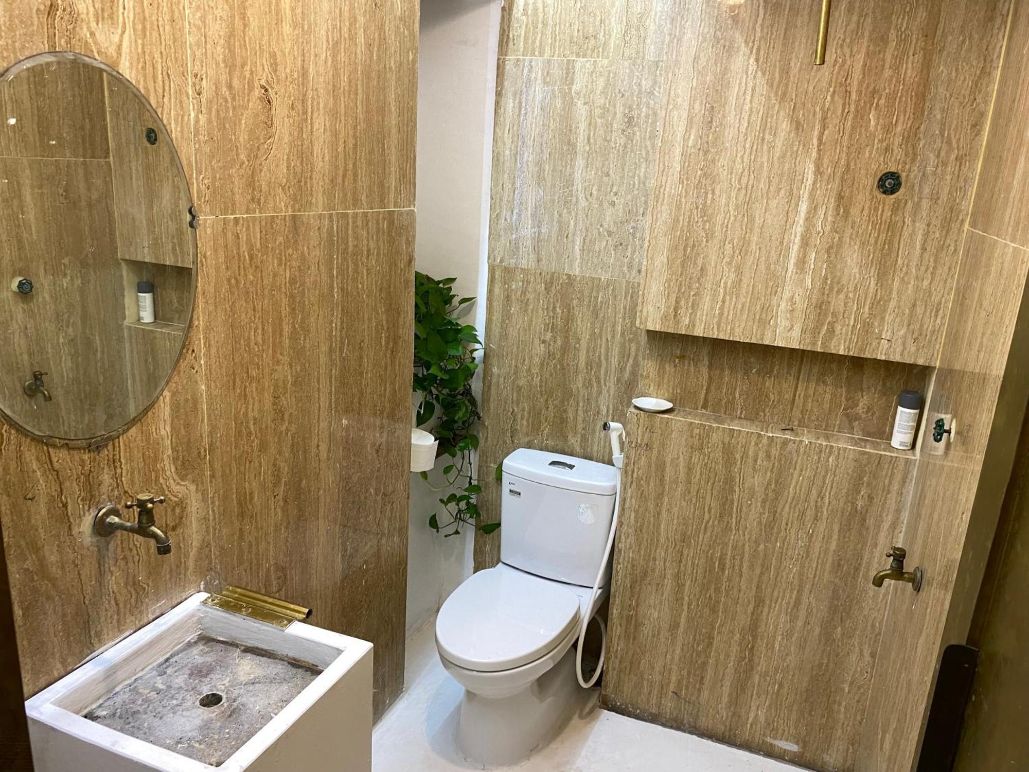 Bed & Breakfast Casa Cocore Charming Old Saigon House Ho Chi Minh City