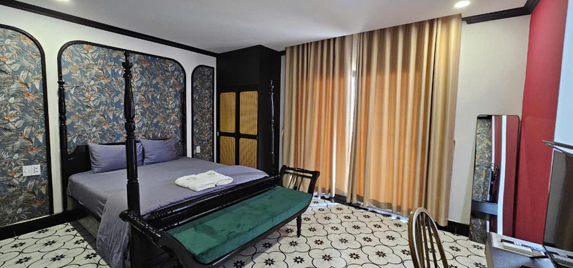 Hotel Sargon D'luxe 3*