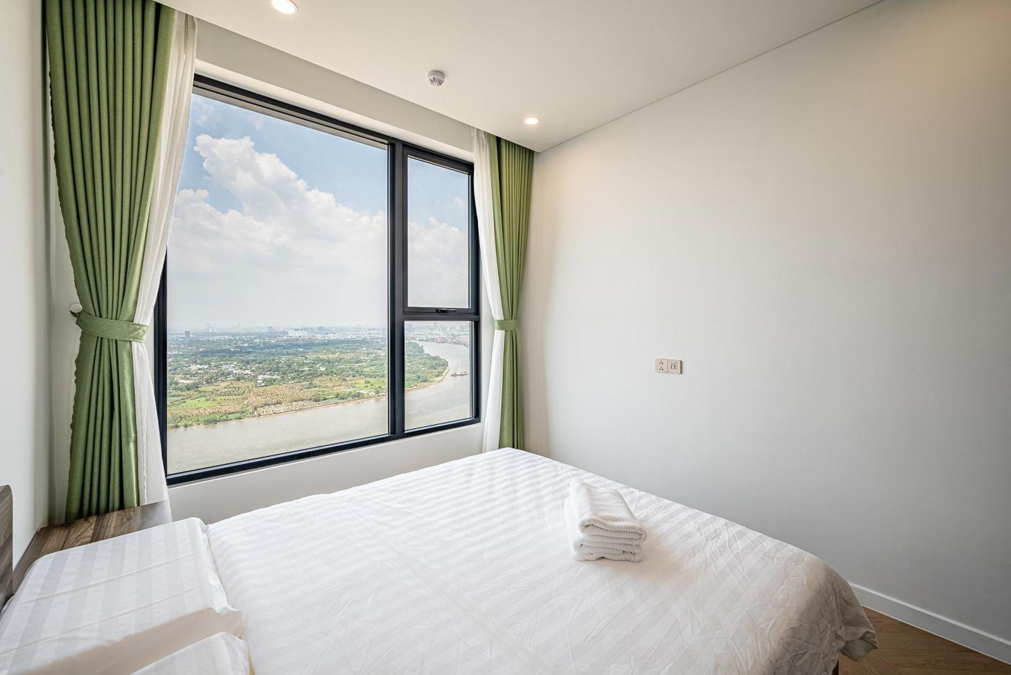 Apartment Lumiere Riverside Infinity Pool Ho Chi Minh City