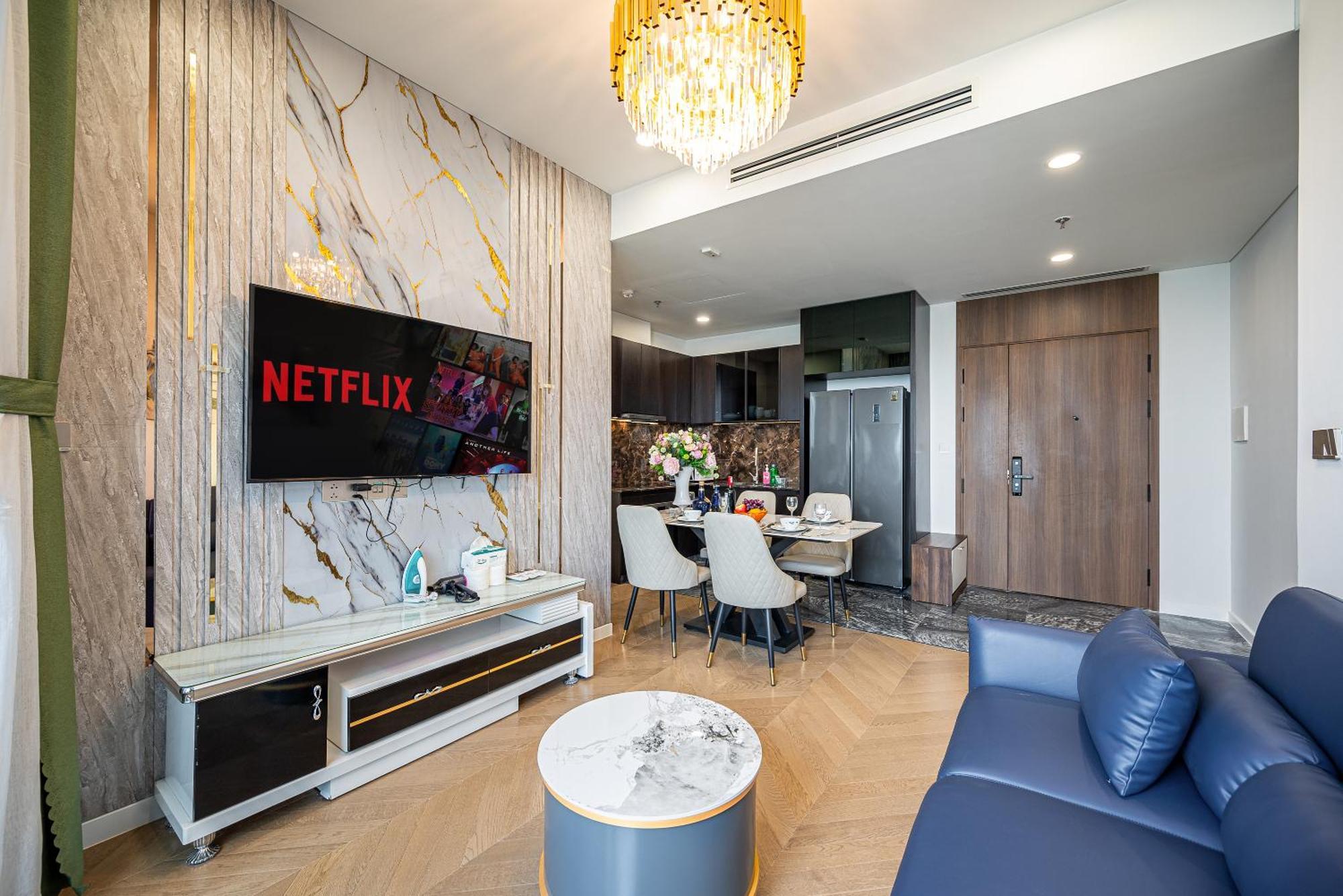 Apartment Lumiere Riverside Infinity Pool Ho Chi Minh City