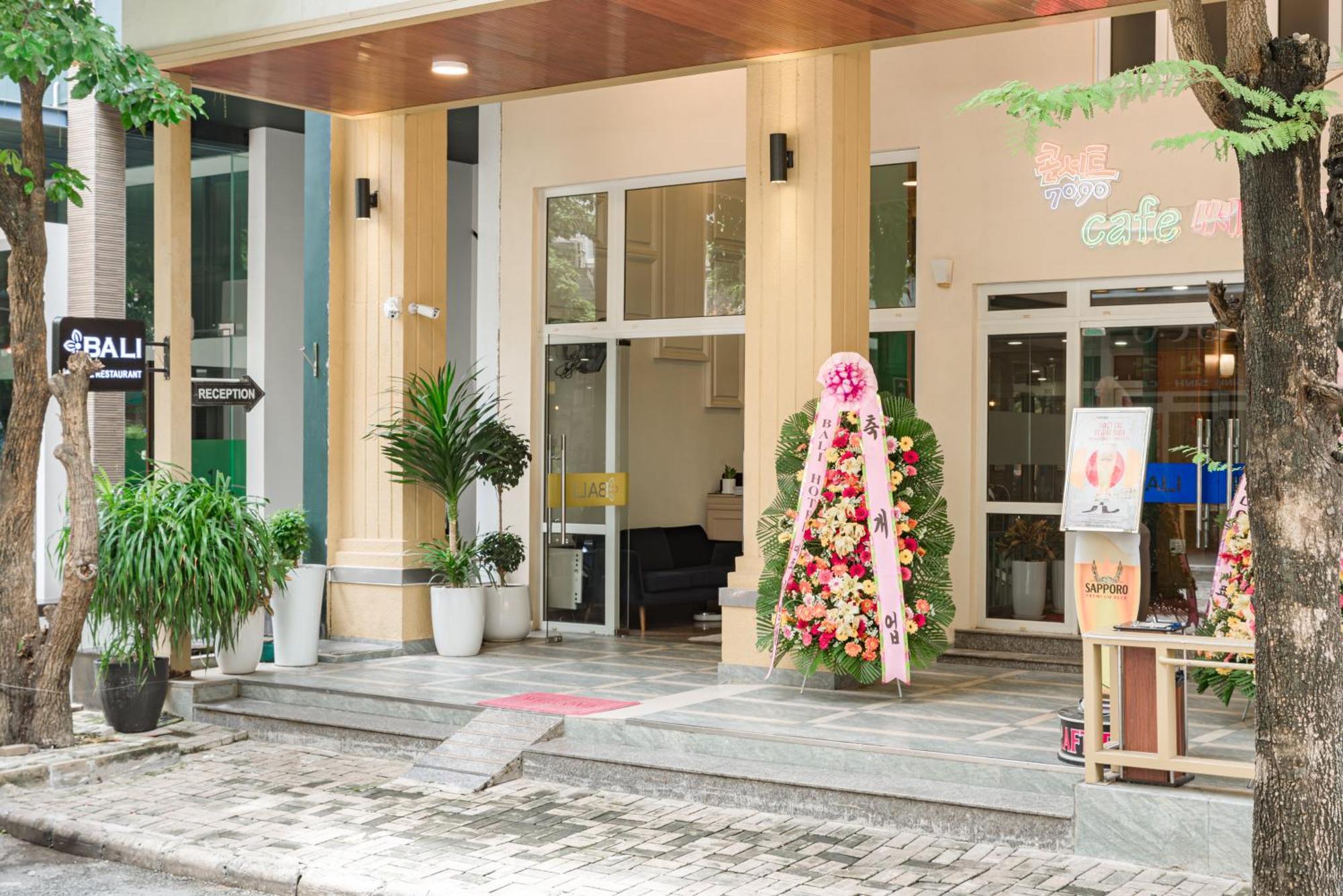 Hotel Bali 2*